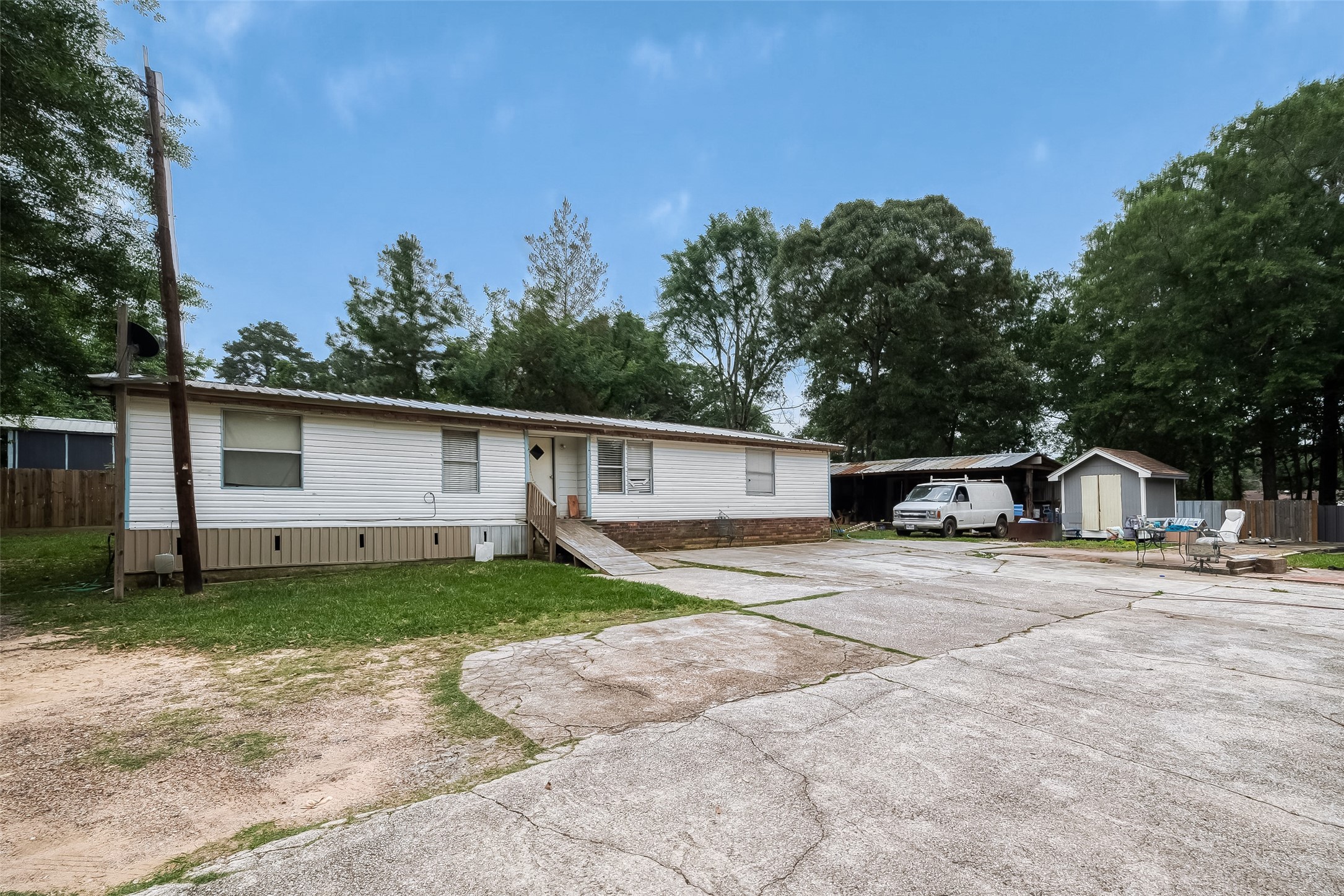 829 Porter Road, Conroe, TX 77301 829 Porter Road, Conroe, TX 77301