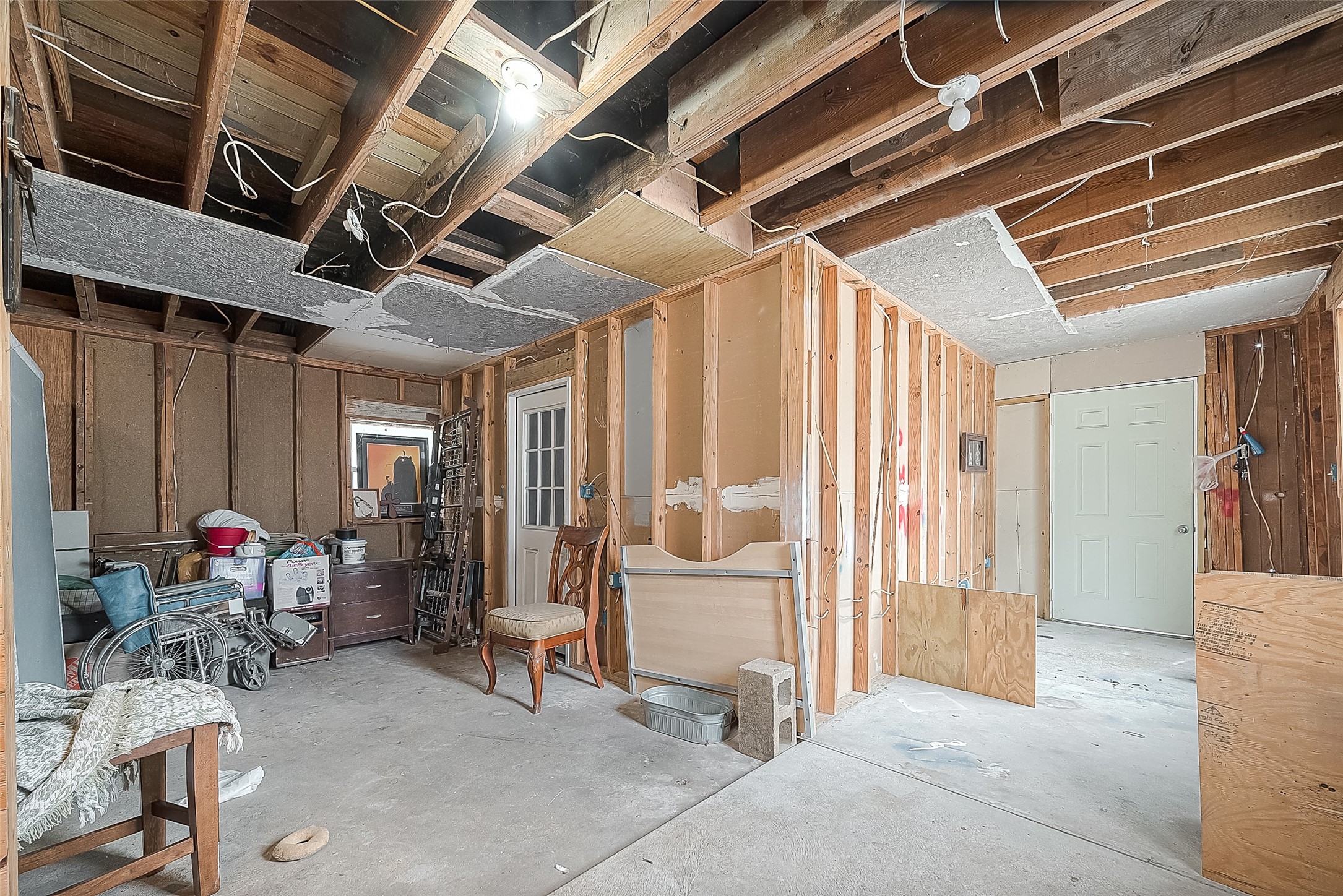 829 Porter Road, Conroe, TX 77301