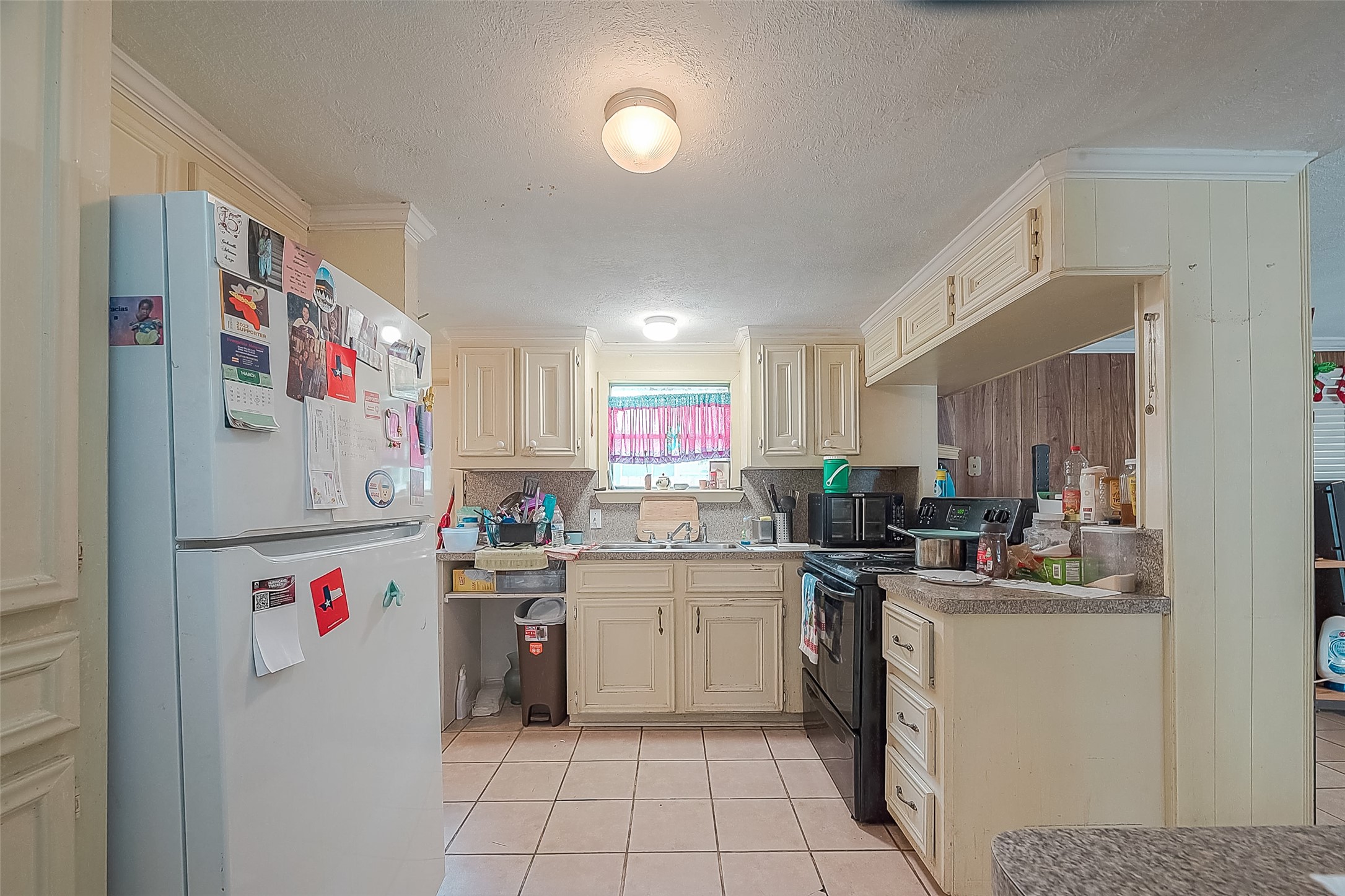 829 Porter Road, Conroe, TX 77301
