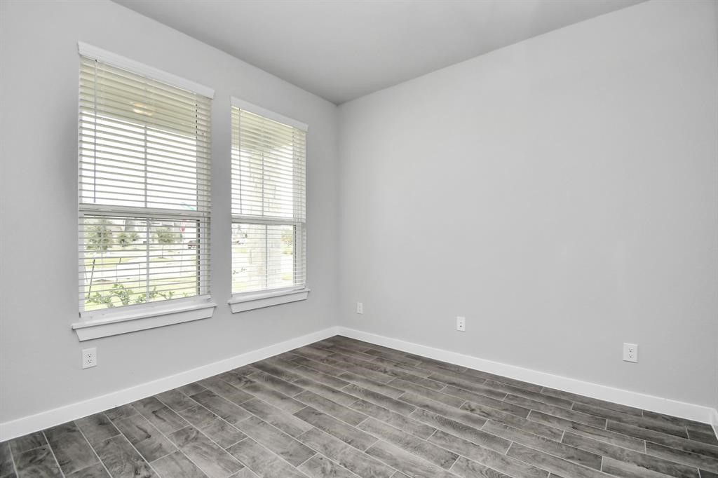 12910 Kinneskie Drive, Humble, TX 77346