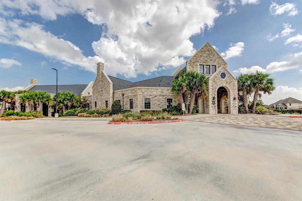 12910 Kinneskie Drive, Humble, TX 77346