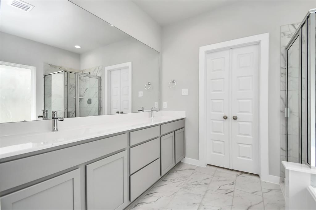 12910 Kinneskie Drive, Humble, TX 77346