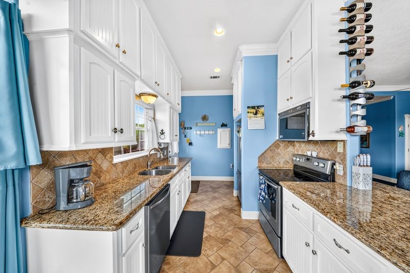 749 12th Street, Dickinson, TX 77539 749 12th Street, Dickinson, TX 77539