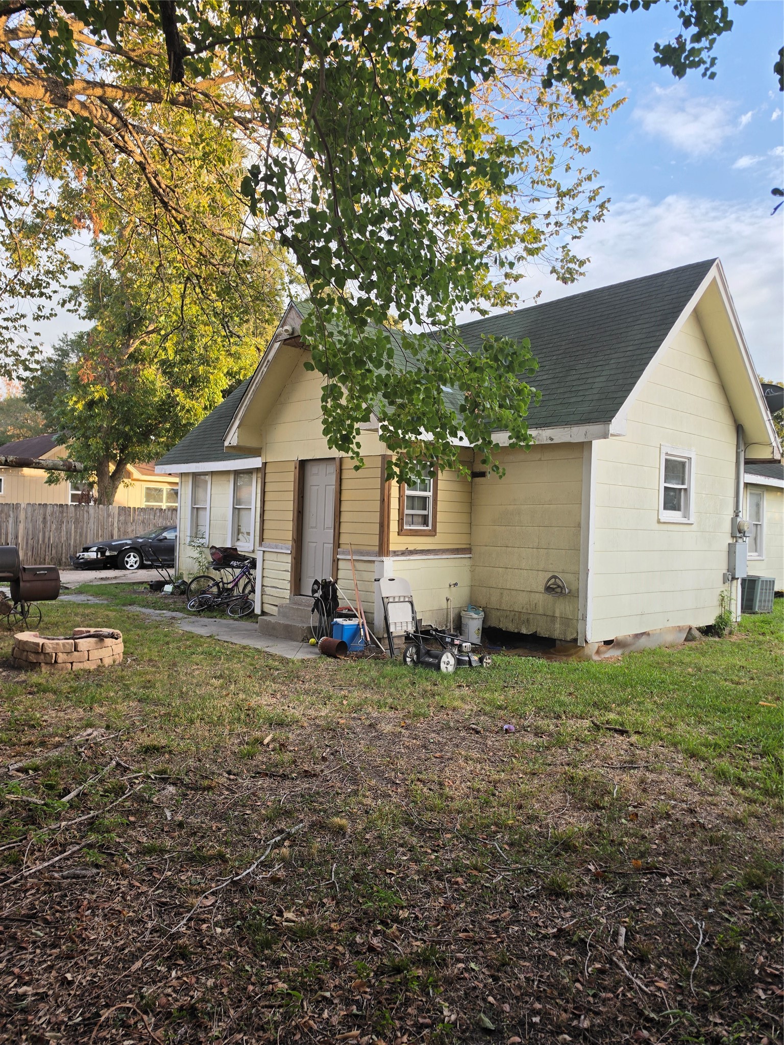 108 W Humble Street, Baytown, TX 77520