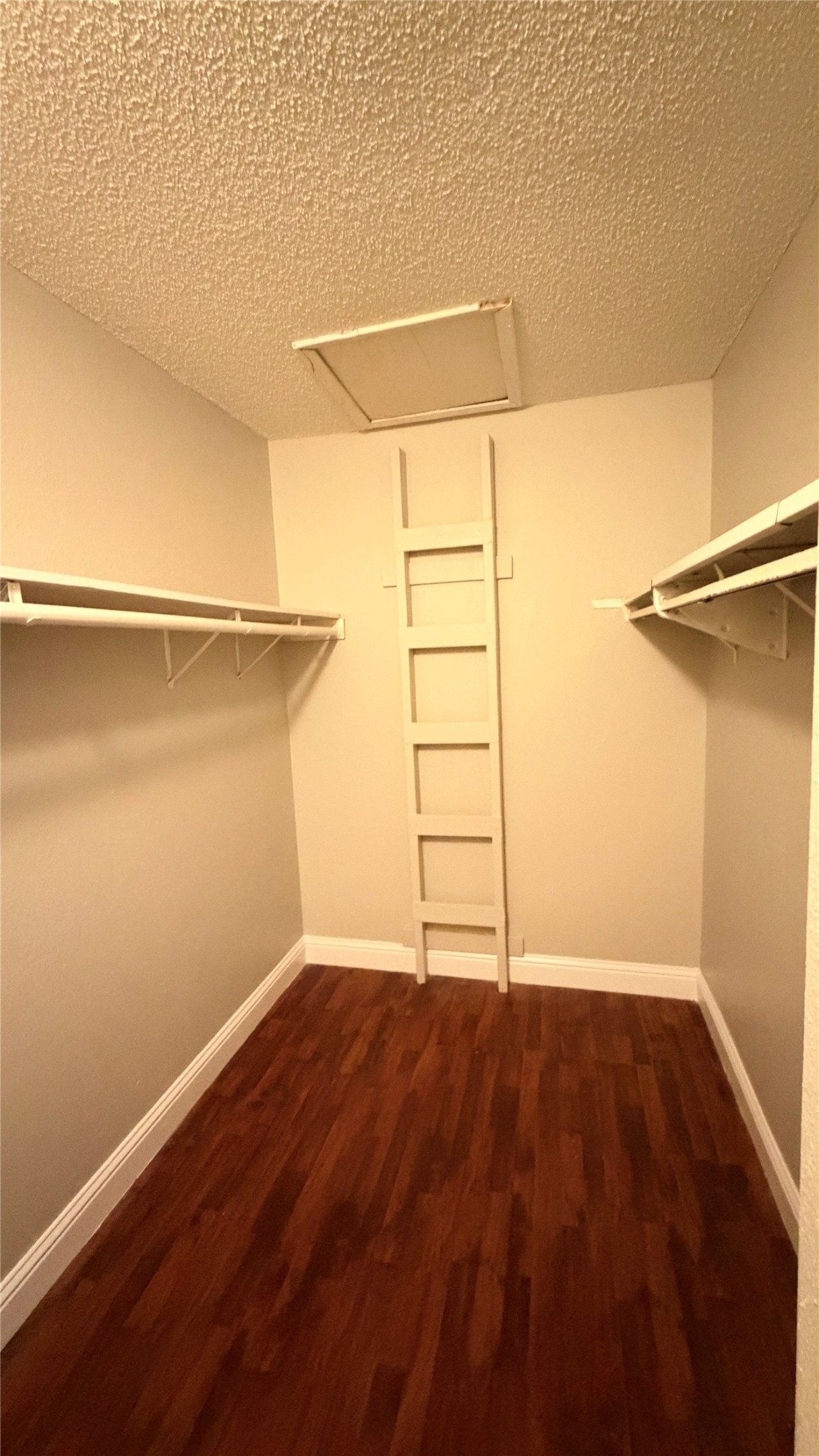 9553 Pagewood, Houston, TX 77063