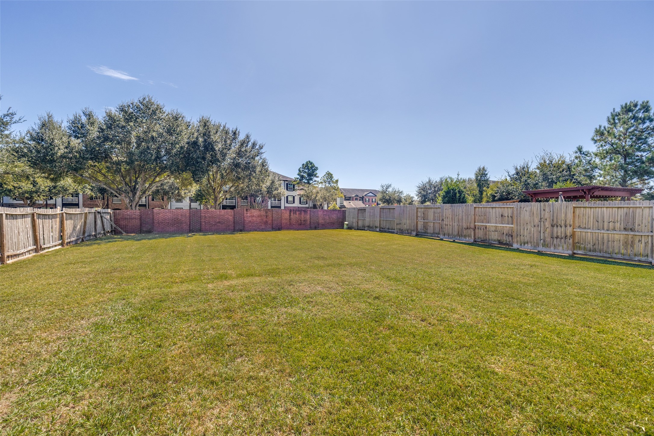 801 Harvard Pointe Drive, League City, TX 77573