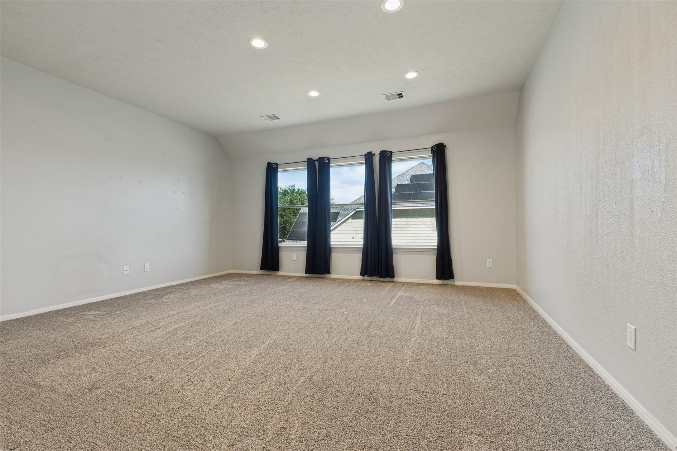 801 Harvard Pointe Drive, League City, TX 77573