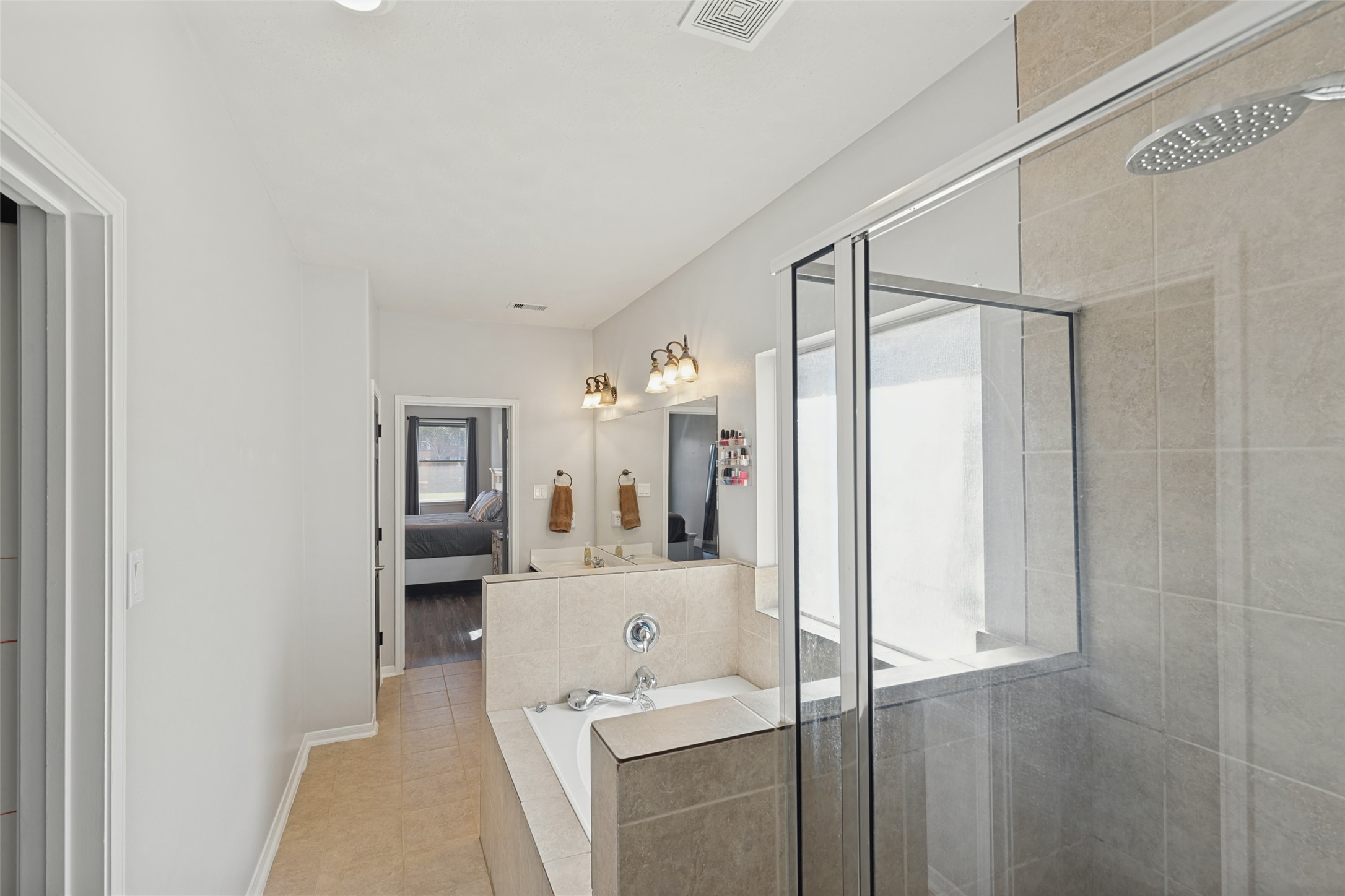 801 Harvard Pointe Drive, League City, TX 77573