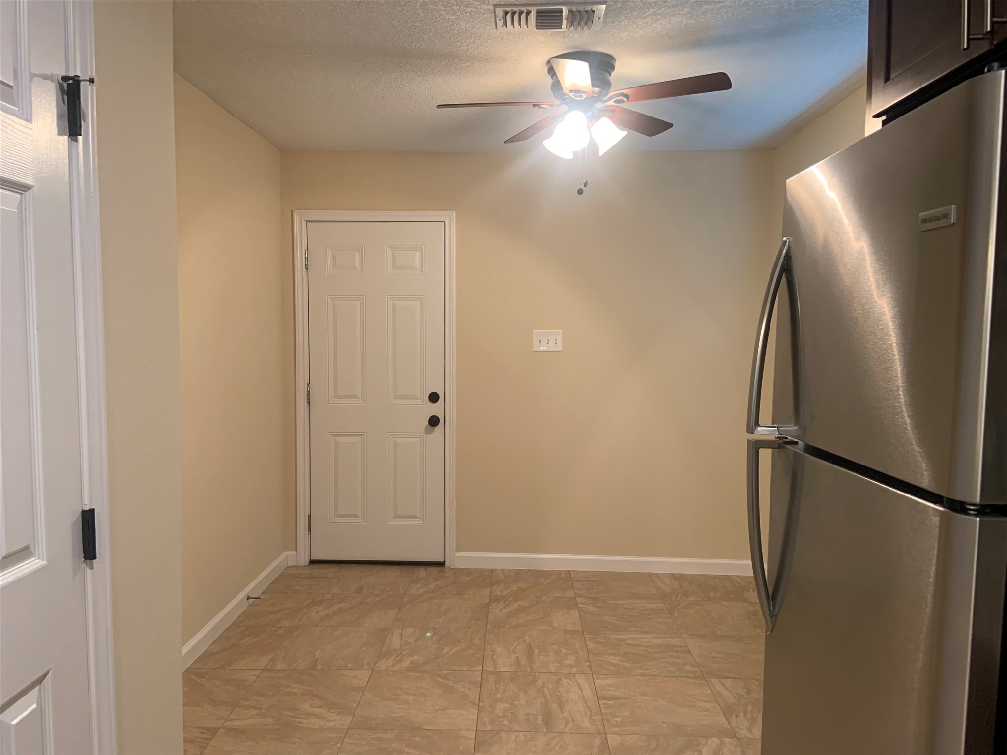 16618 Oxnard Lane, Friendswood, TX 77546