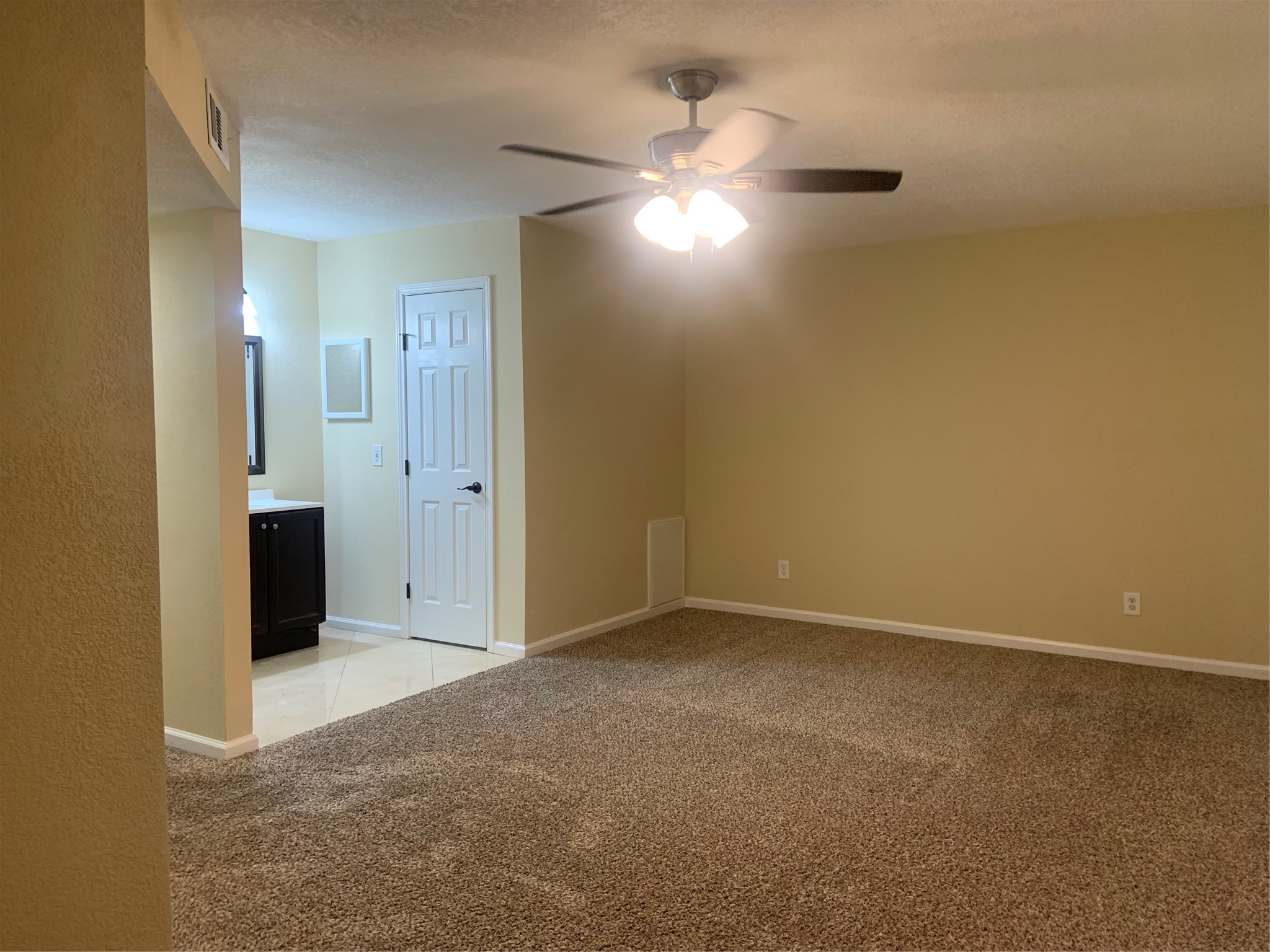 16618 Oxnard Lane, Friendswood, TX 77546