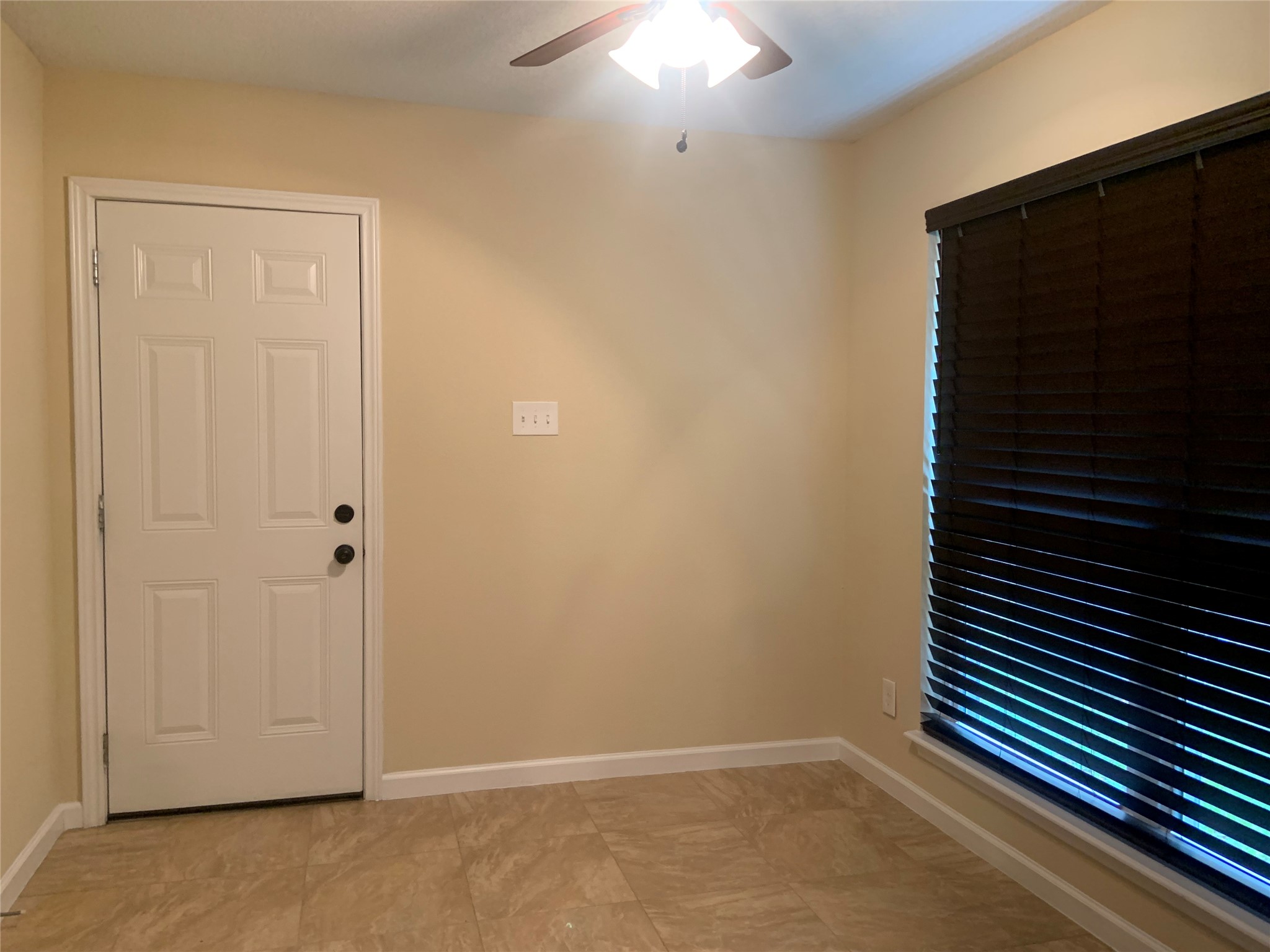 16618 Oxnard Lane, Friendswood, TX 77546