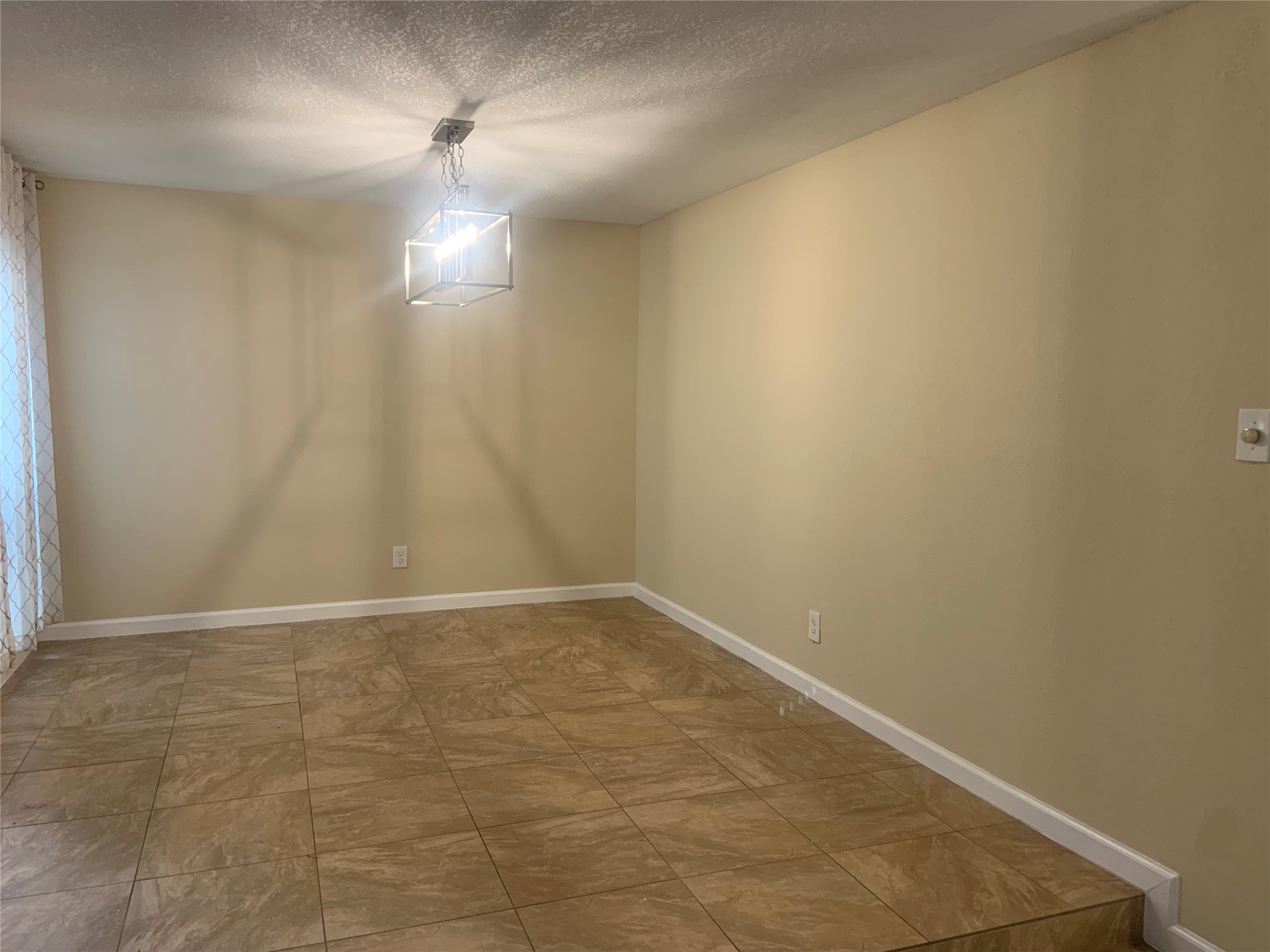 16618 Oxnard Lane, Friendswood, TX 77546