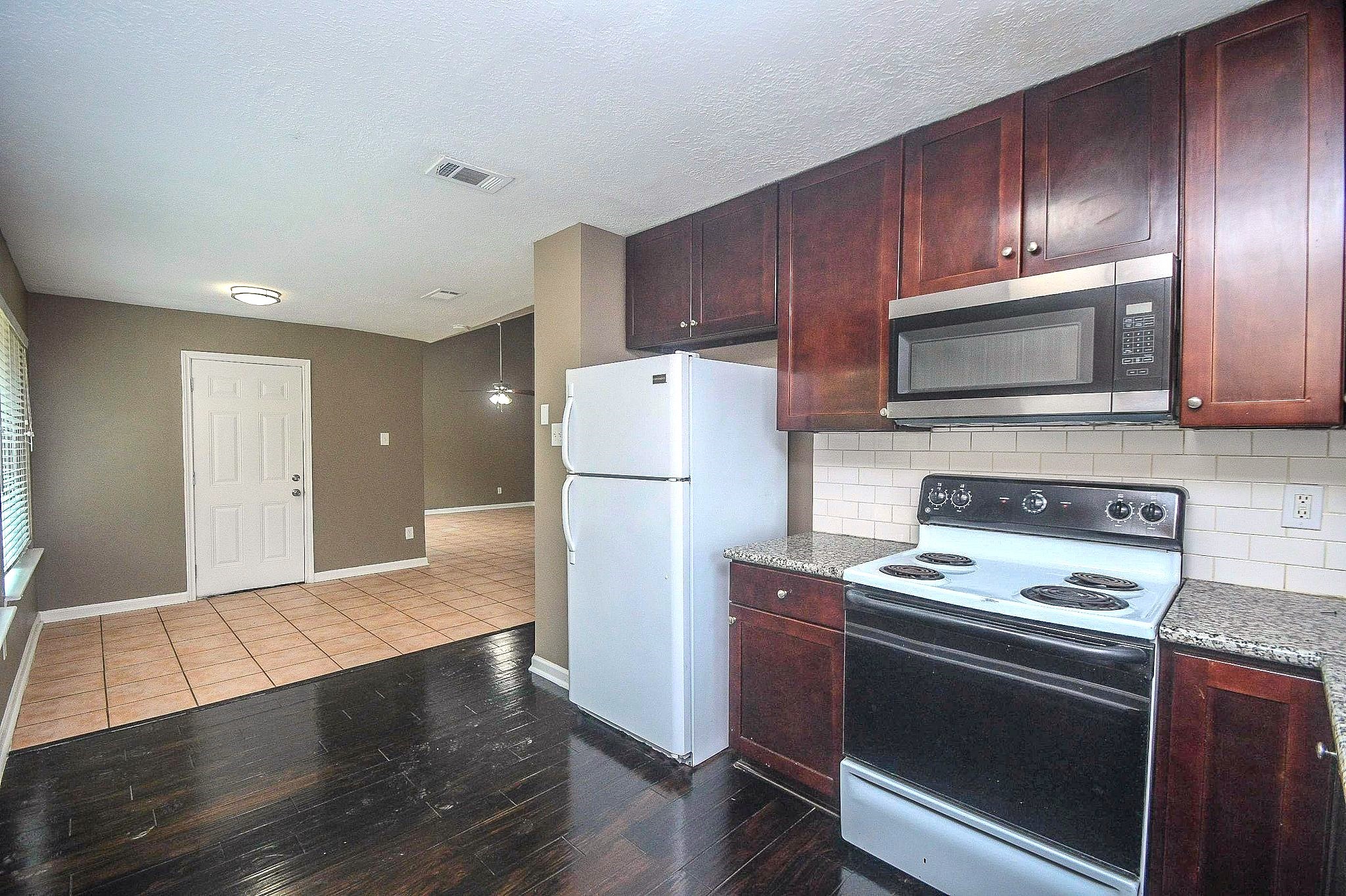 12638 Copper Mill Drive, Houston, TX 77070 12638 Copper Mill Drive, Houston, TX 77070