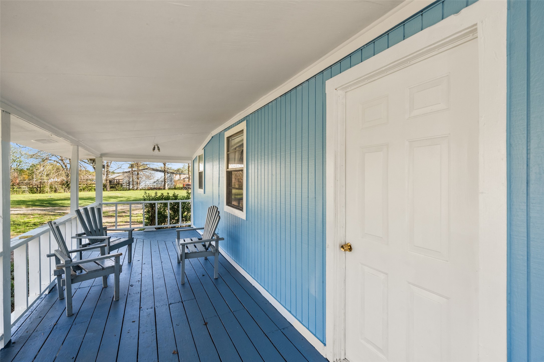 Cozy front patio over Looking front of property