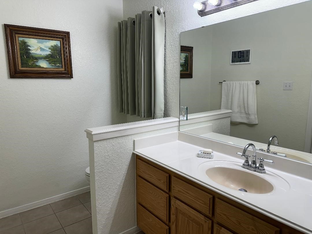 603 Manor Drive, Angleton, TX 77515