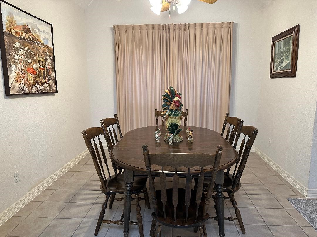 603 Manor Drive, Angleton, TX 77515