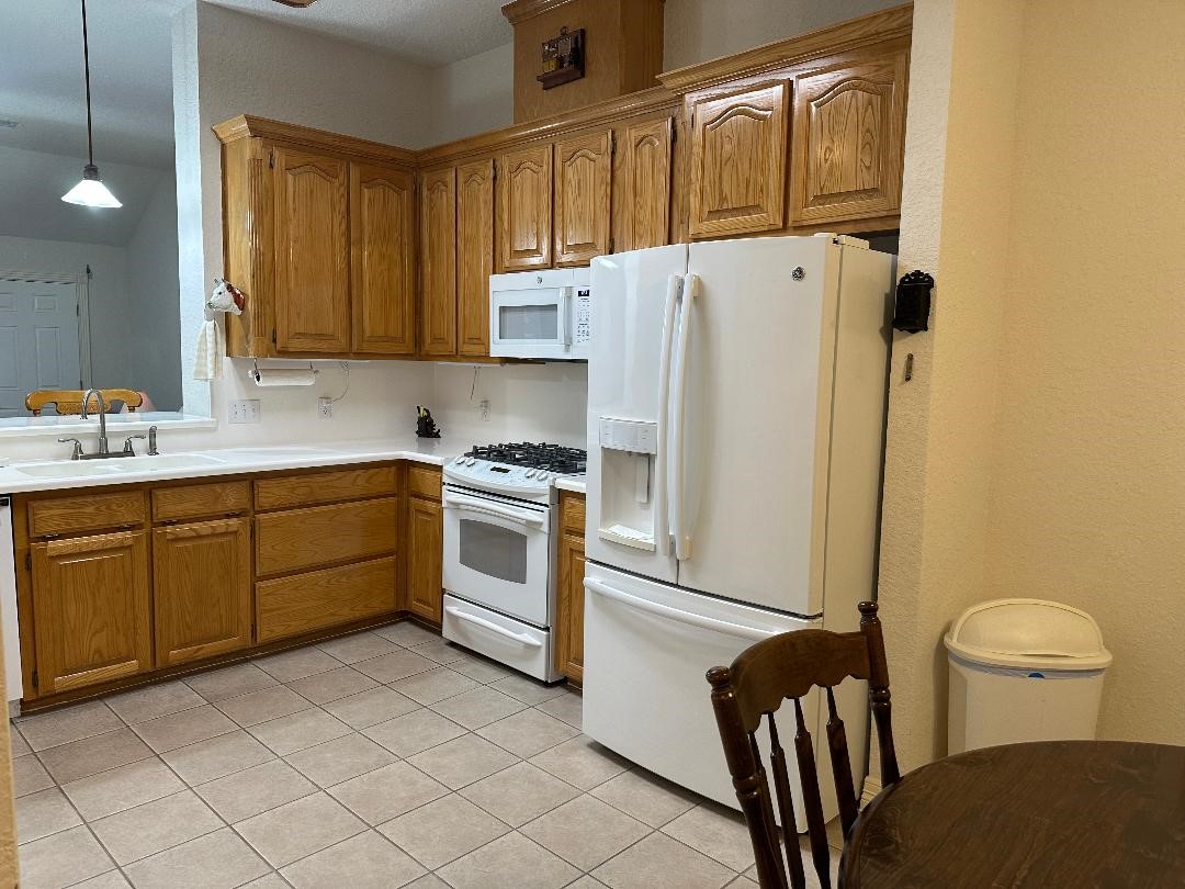 603 Manor Drive, Angleton, TX 77515