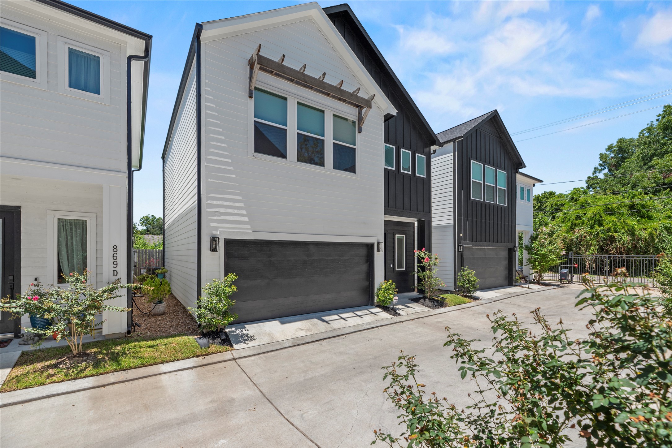 869 Mansfield Street, #E, Houston, TX 77091