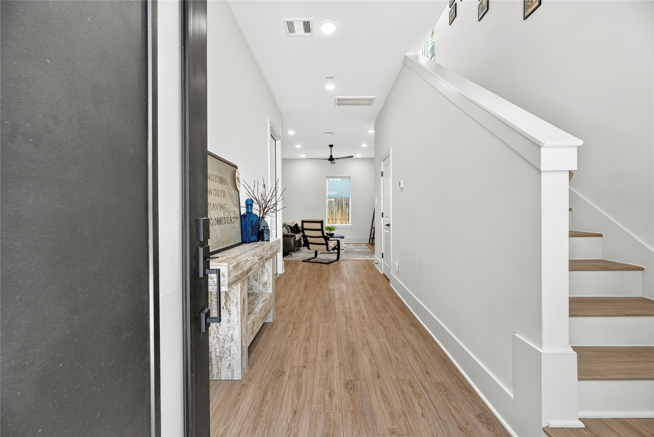 869 Mansfield Street, #E, Houston, TX 77091