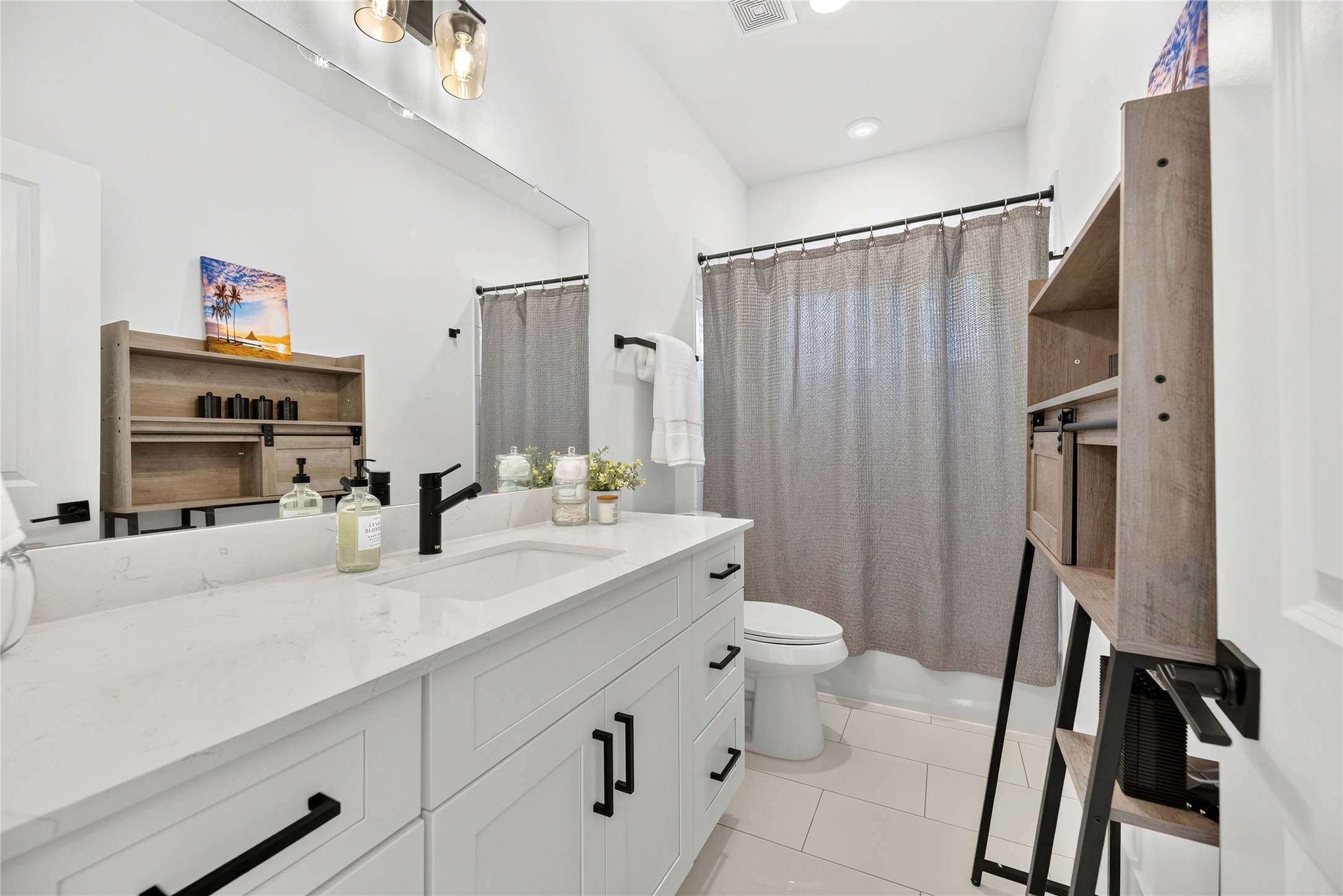 869 Mansfield Street, #E, Houston, TX 77091