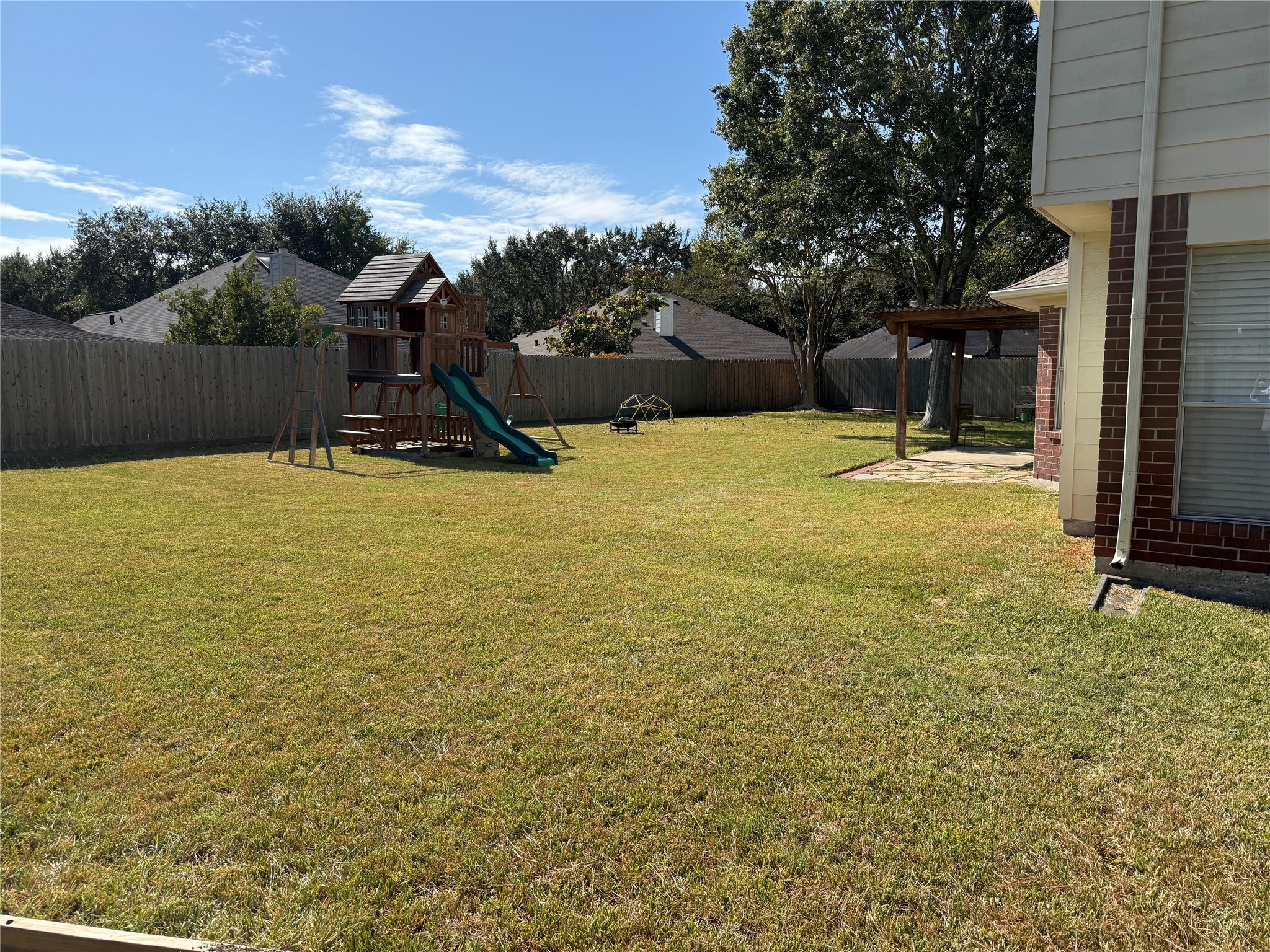 3109 Watercastle Court, League City, TX 77573