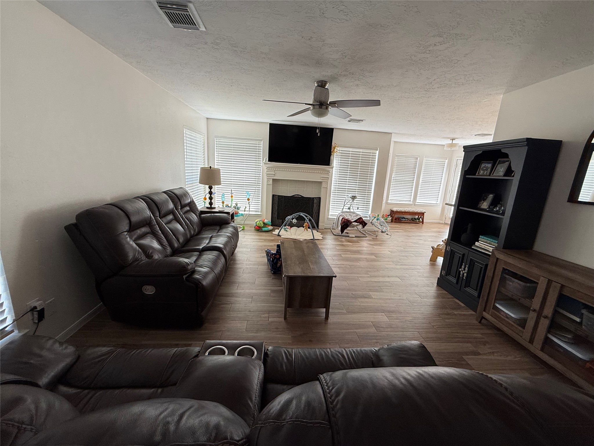 3109 Watercastle Court, League City, TX 77573