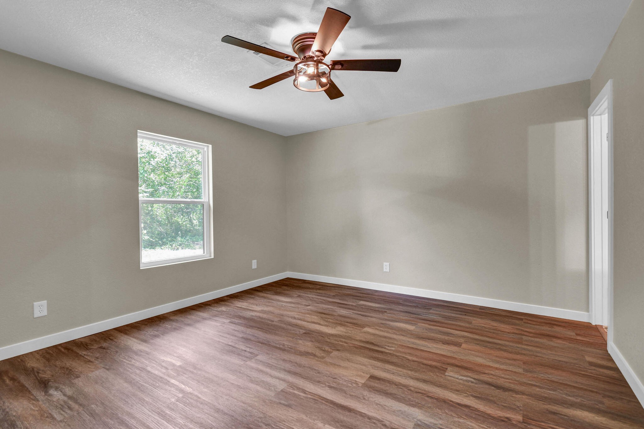 4922 County Road 937b, Alvin, TX 77511
