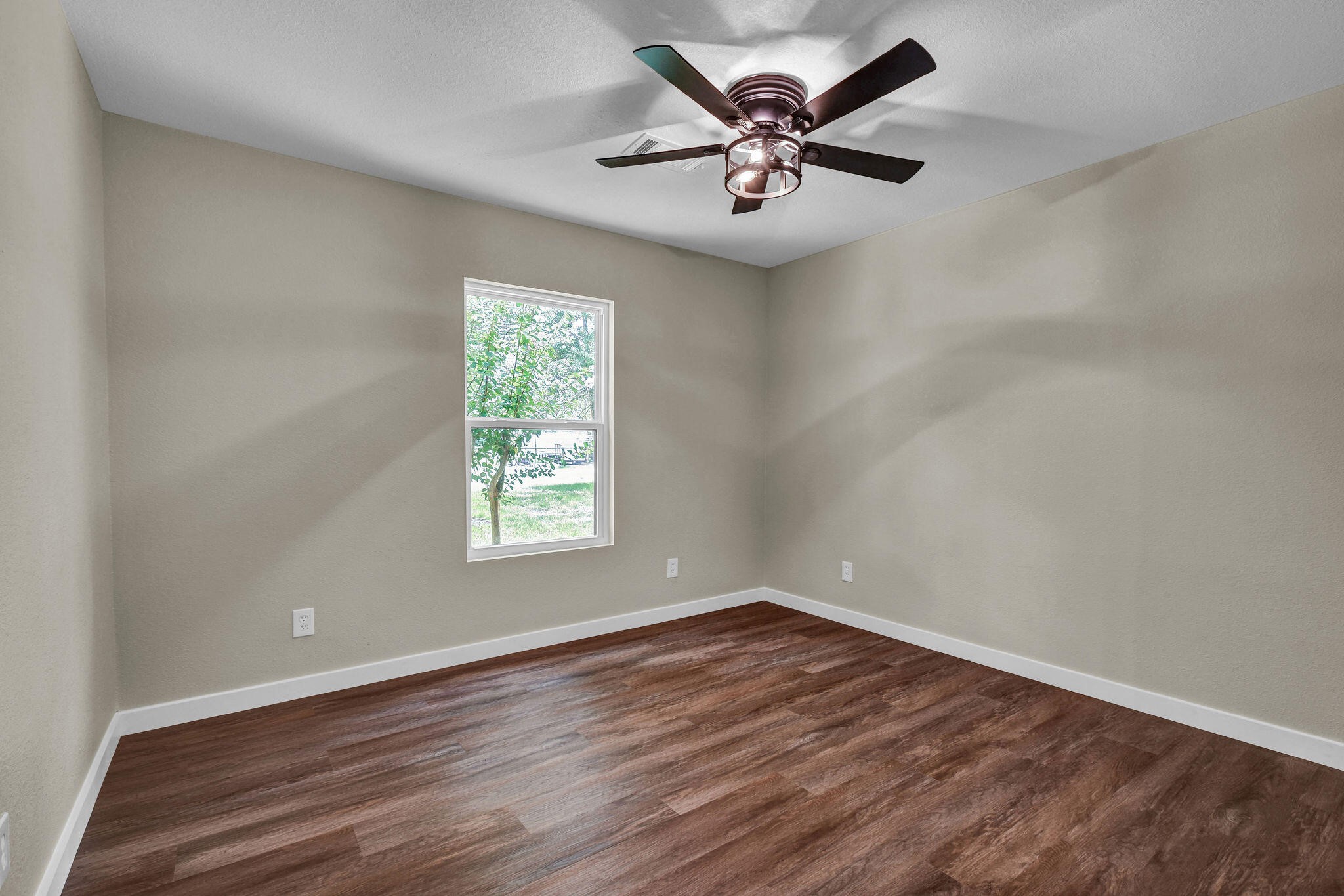 4922 County Road 937b, Alvin, TX 77511