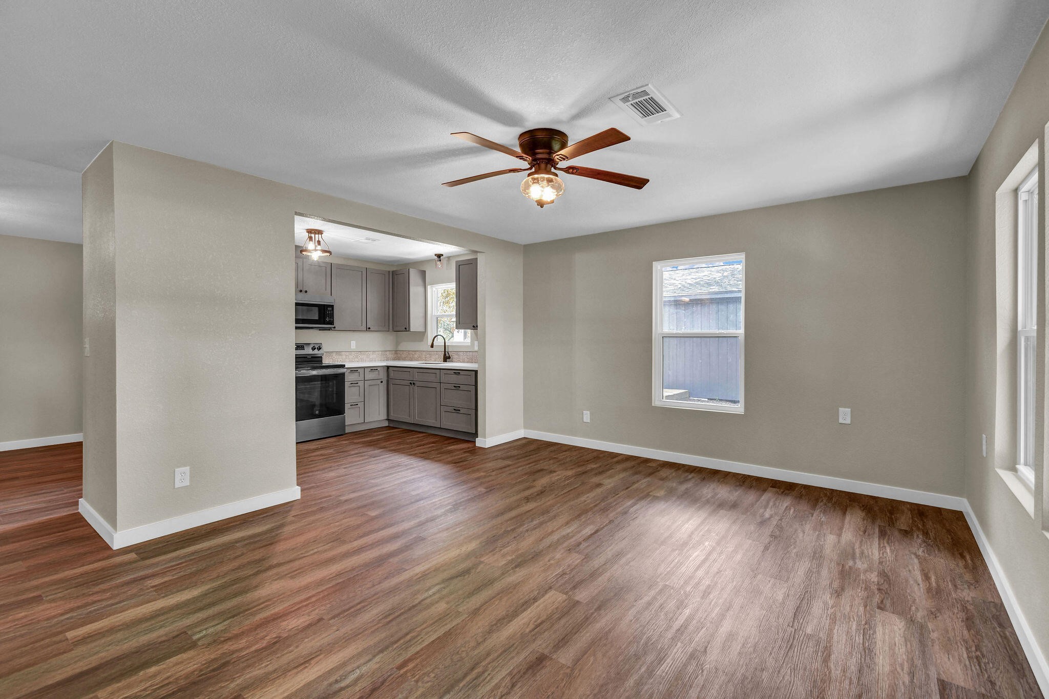 4922 County Road 937b, Alvin, TX 77511