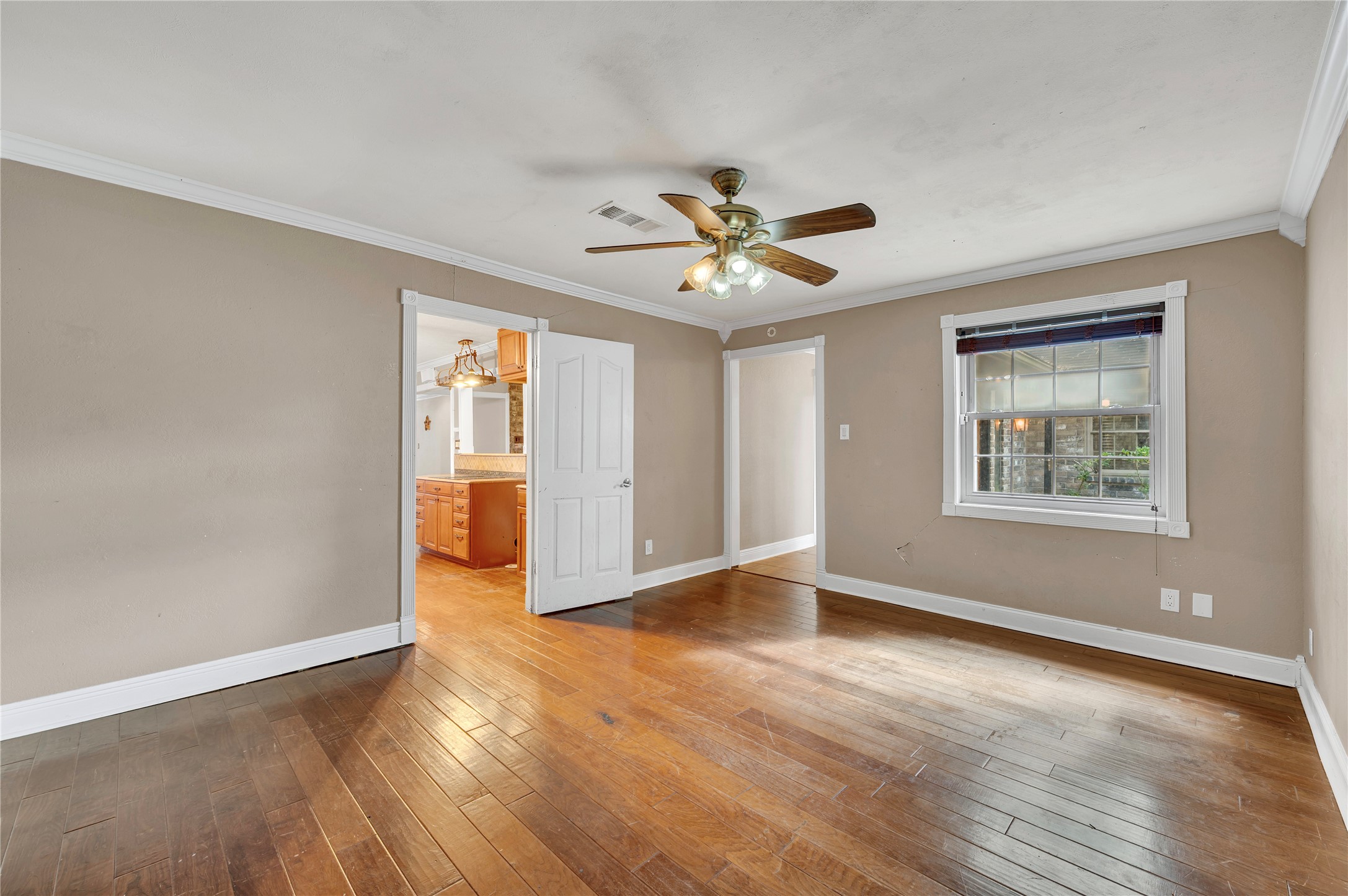 6903 Meadowlark Lane, Alvin, TX 77511