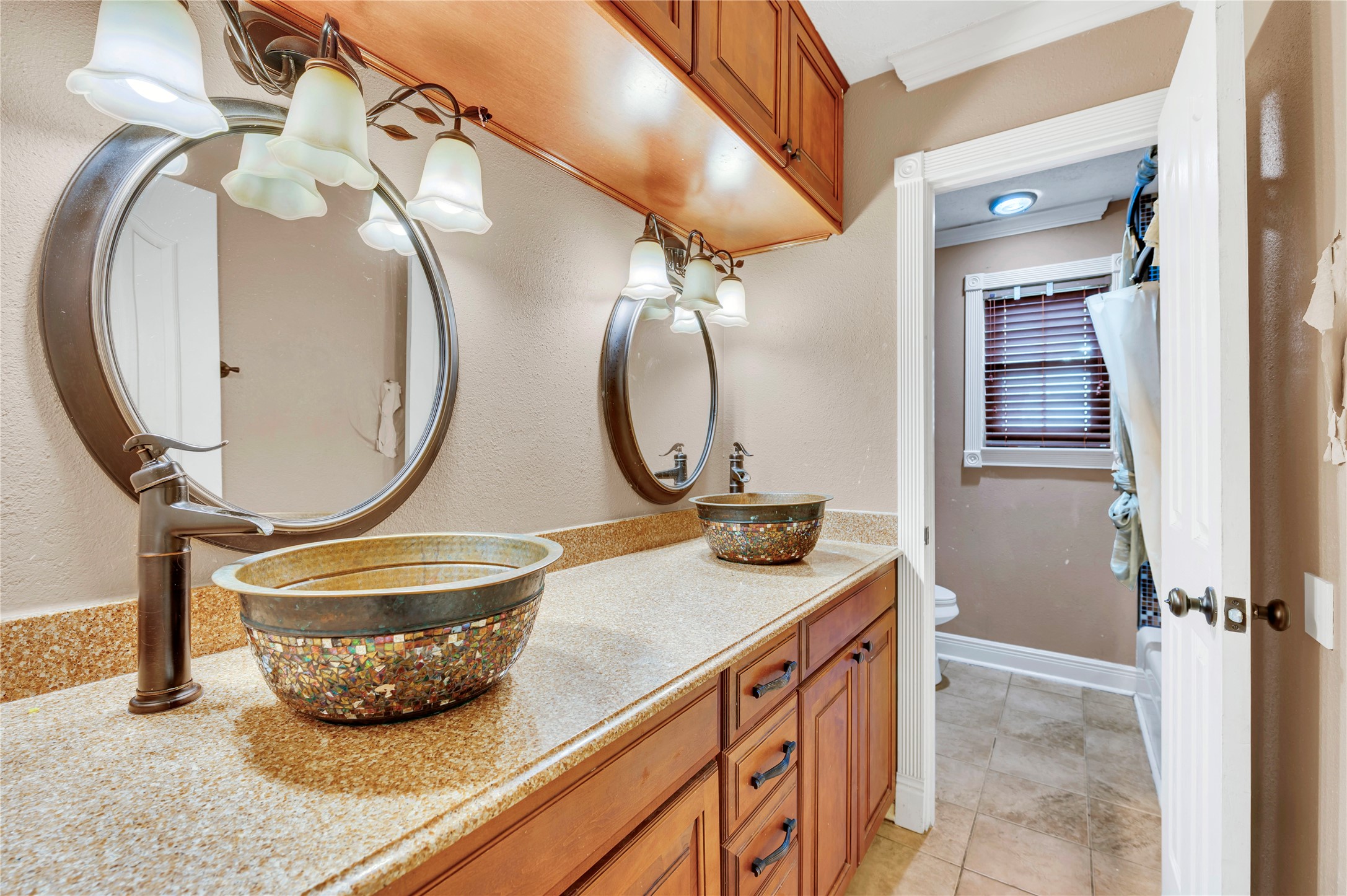 6903 Meadowlark Lane, Alvin, TX 77511