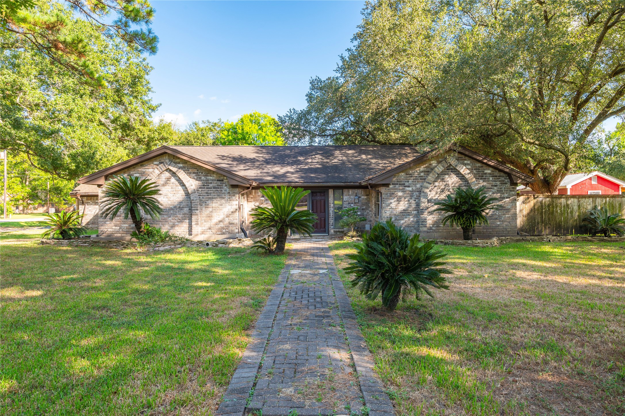 6903 Meadowlark Lane, Alvin, TX 77511 6903 Meadowlark Lane, Alvin, TX 77511