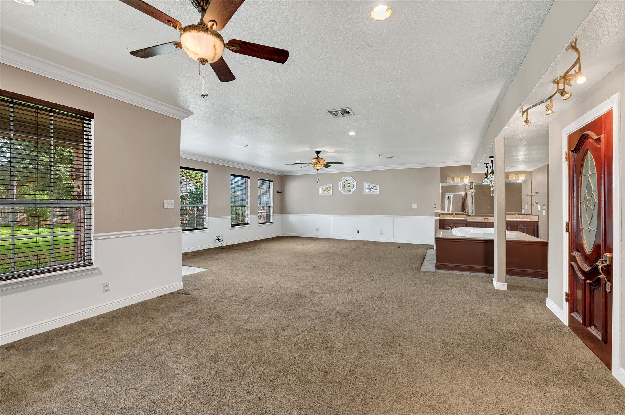 6903 Meadowlark Lane, Alvin, TX 77511