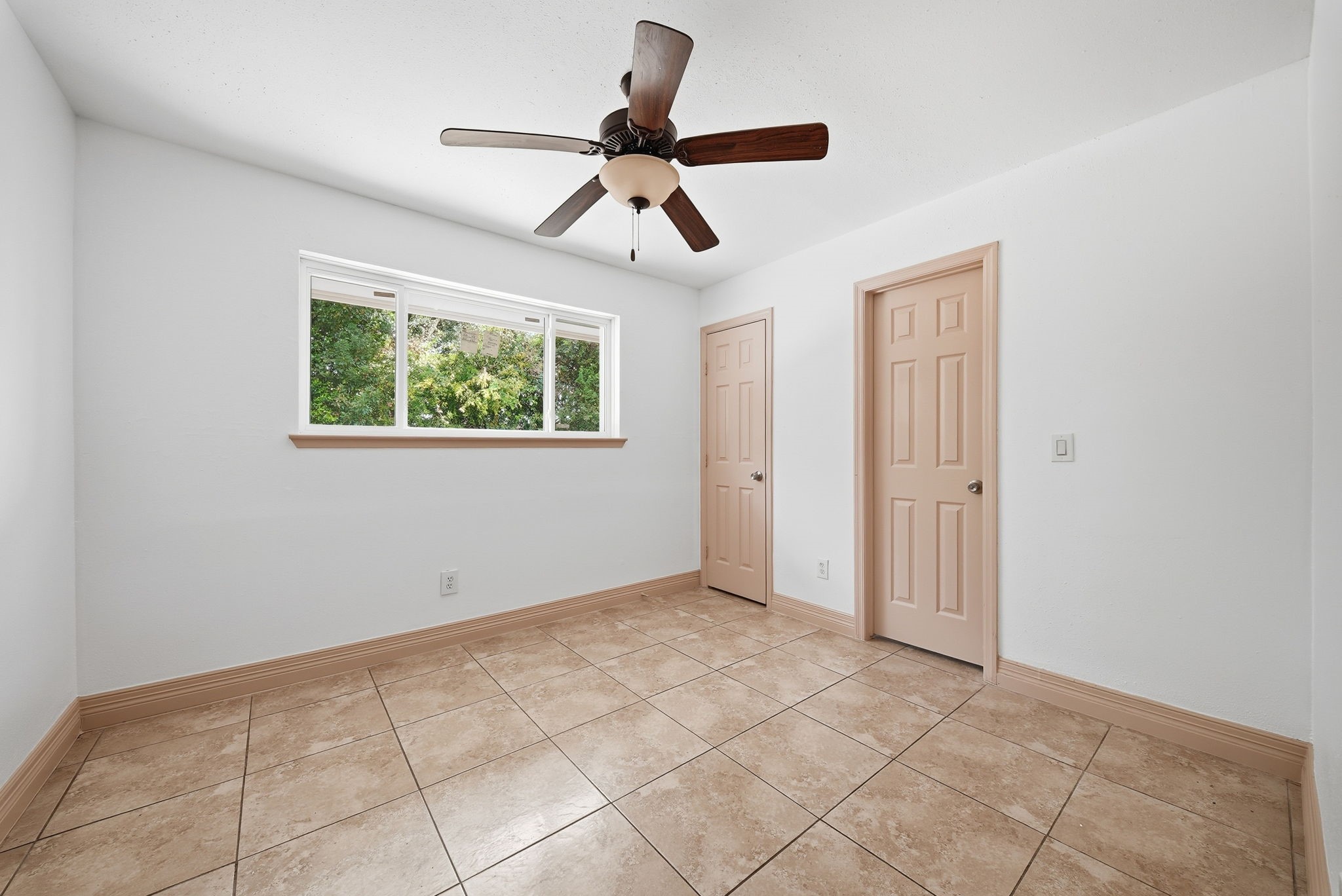 12302 Swinbrook Lane, Houston, TX 77039