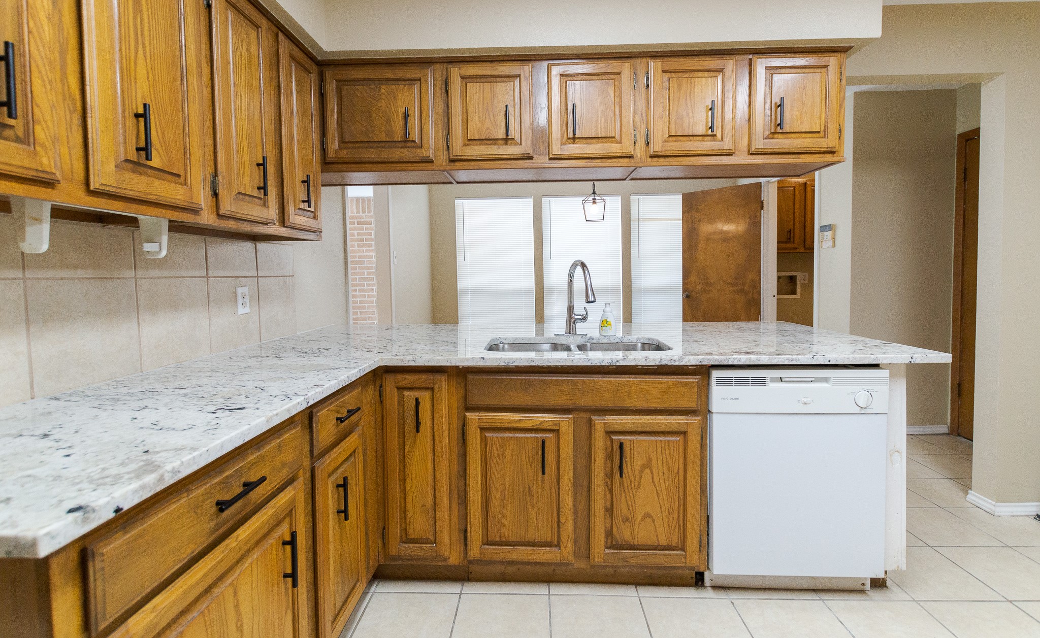 25710 Pepper Ridge Lane, Spring, TX 77373