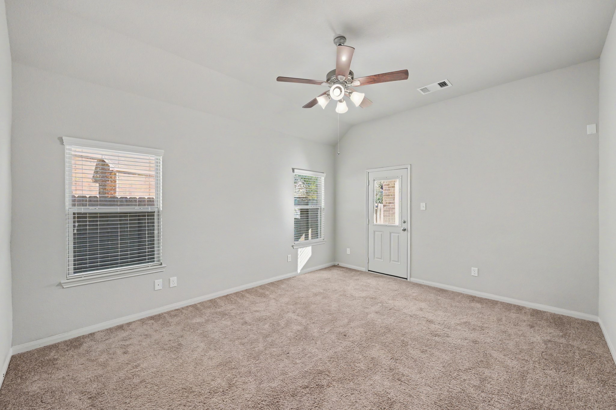 1703 Wandering Hills Road, Conroe, TX 77304