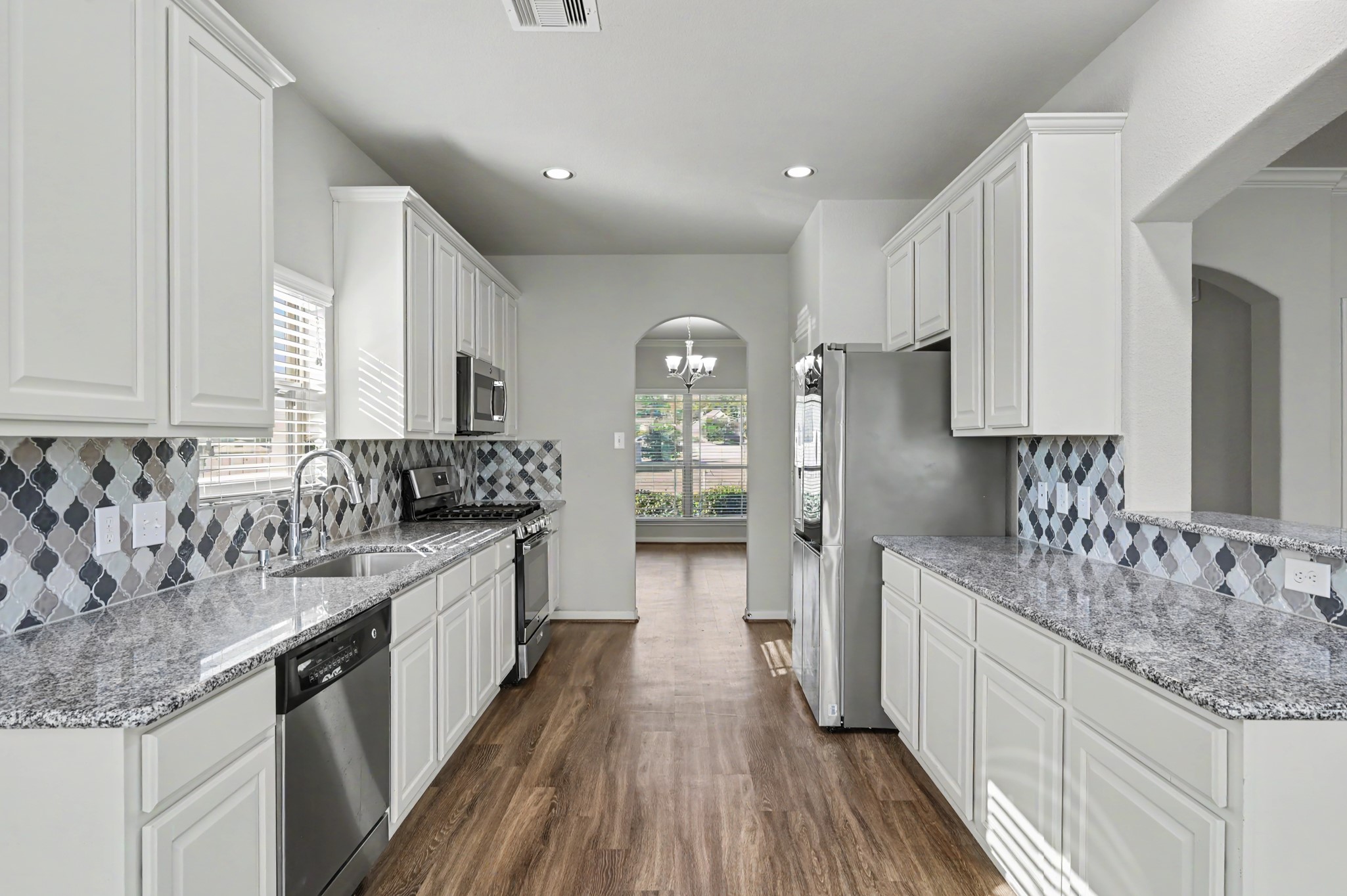 1703 Wandering Hills Road, Conroe, TX 77304