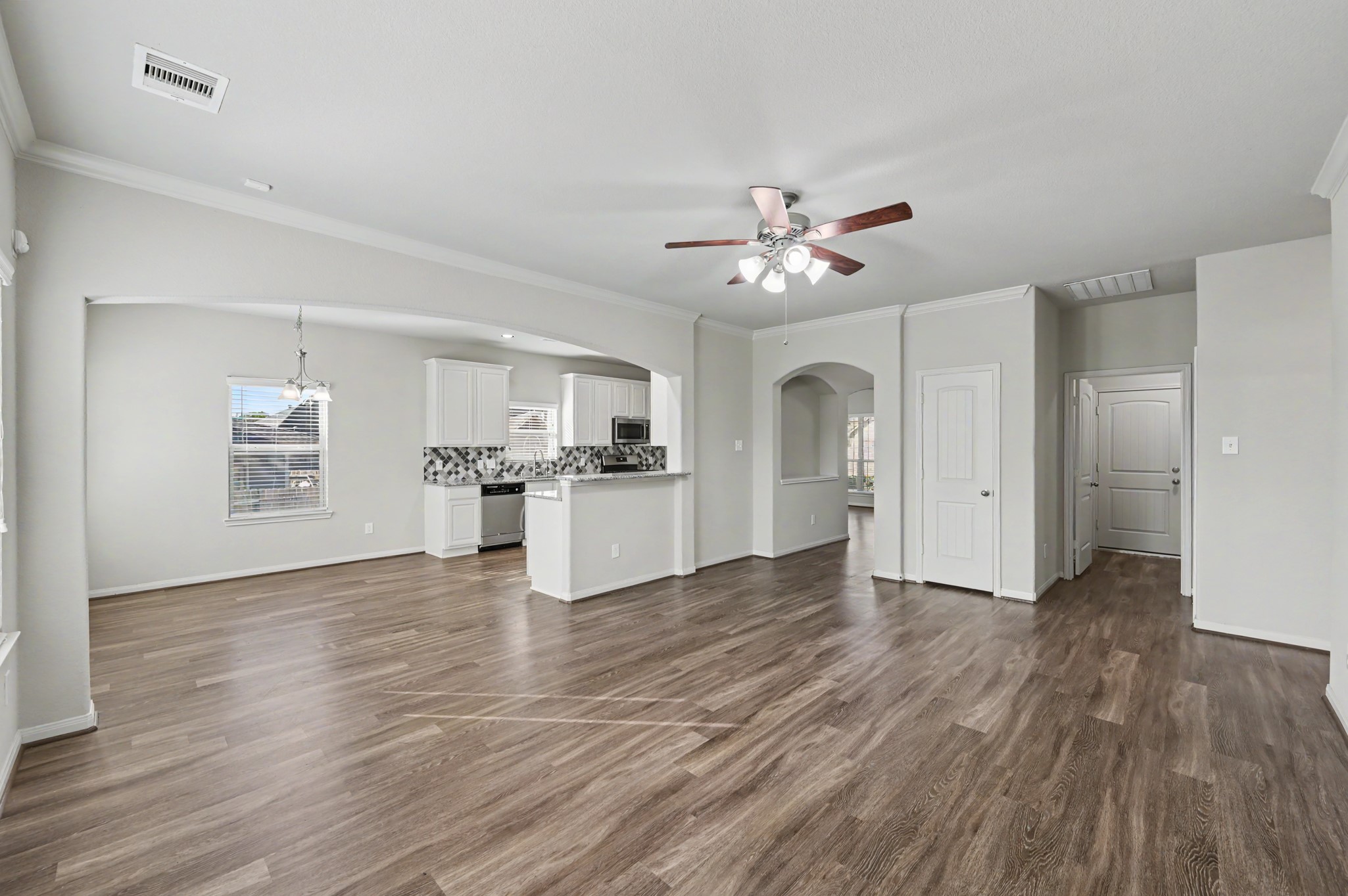 1703 Wandering Hills Road, Conroe, TX 77304