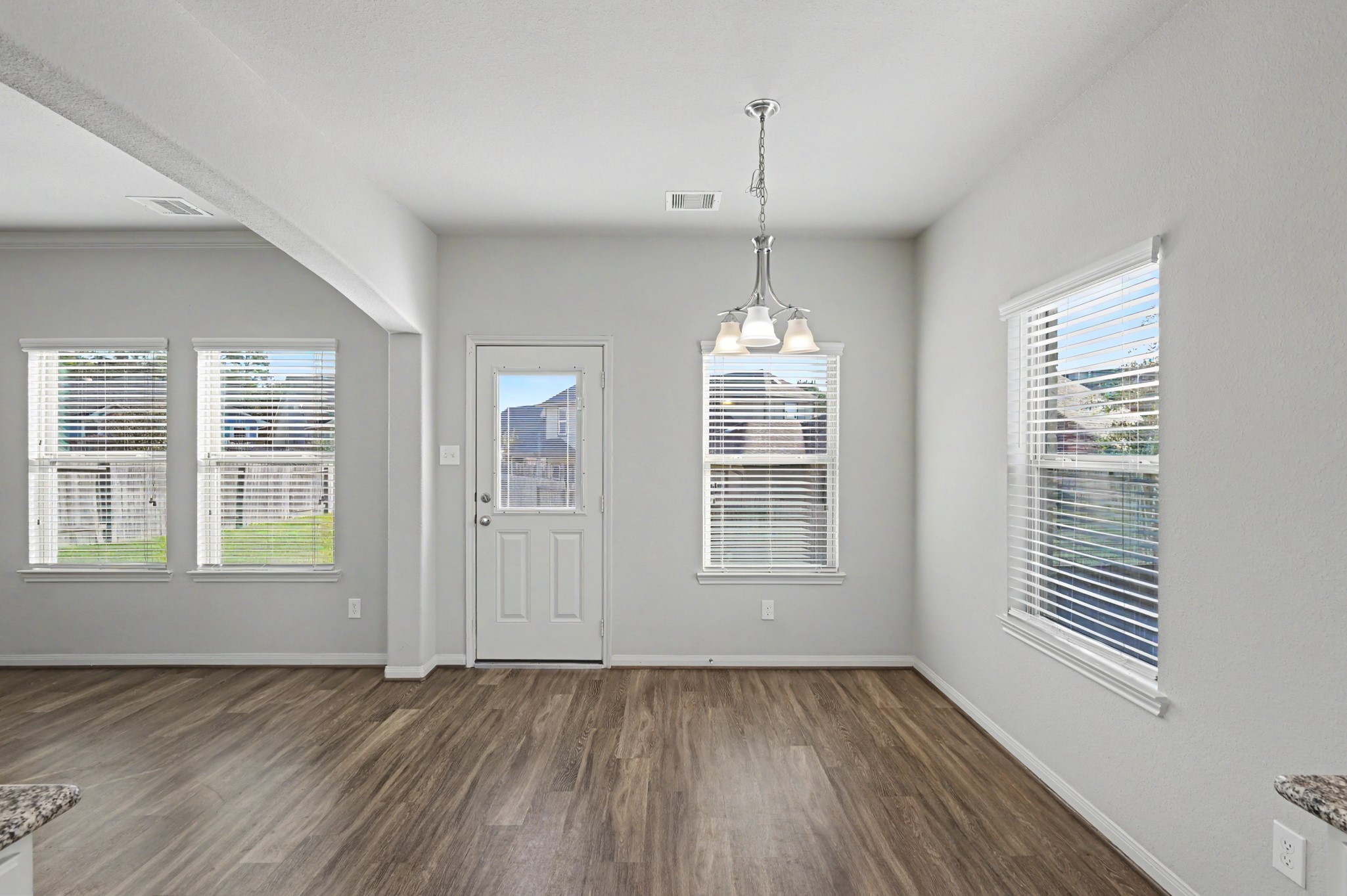 1703 Wandering Hills Road, Conroe, TX 77304