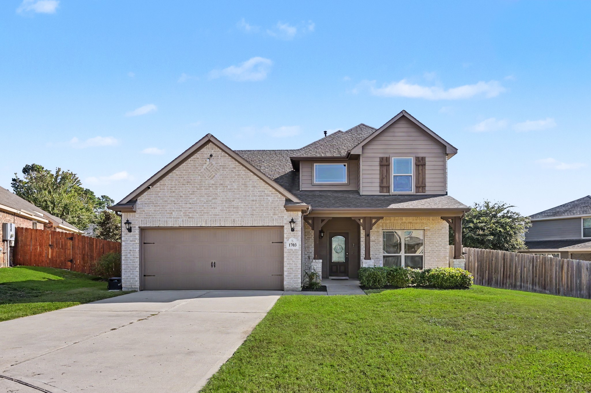 1703 Wandering Hills Road, Conroe, TX 77304