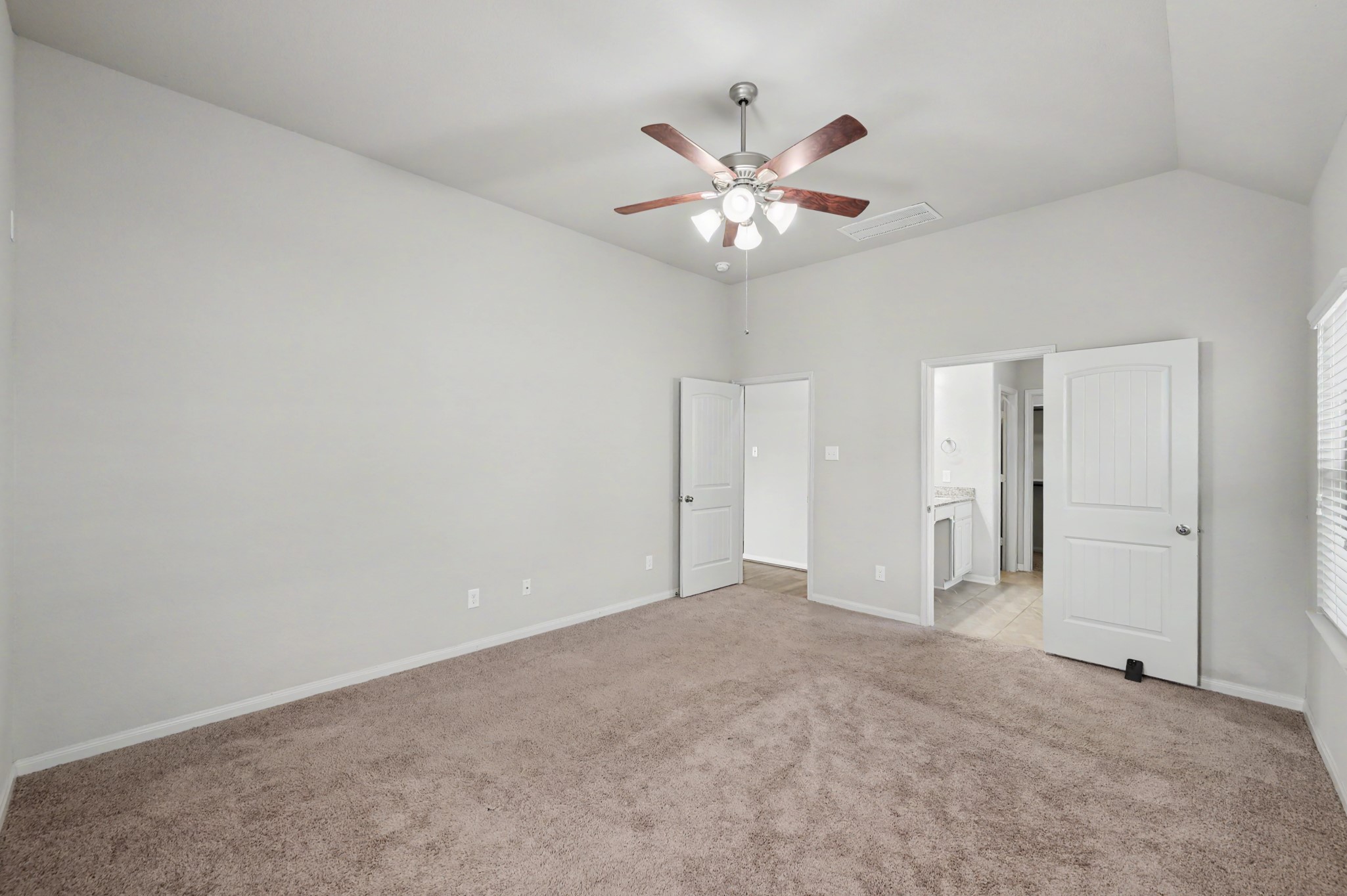 1703 Wandering Hills Road, Conroe, TX 77304