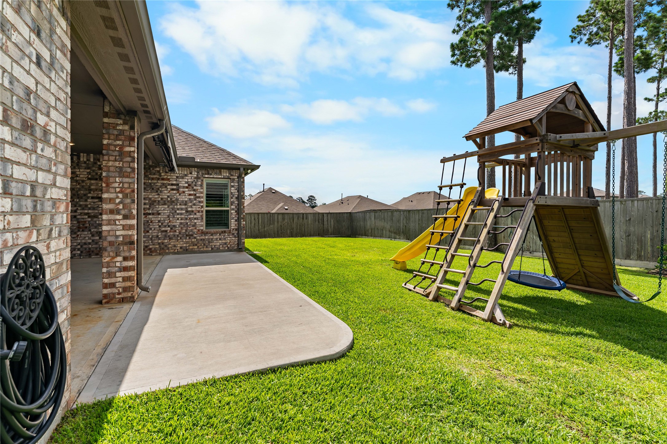40803 Mostyn Drive, Magnolia, TX 77354