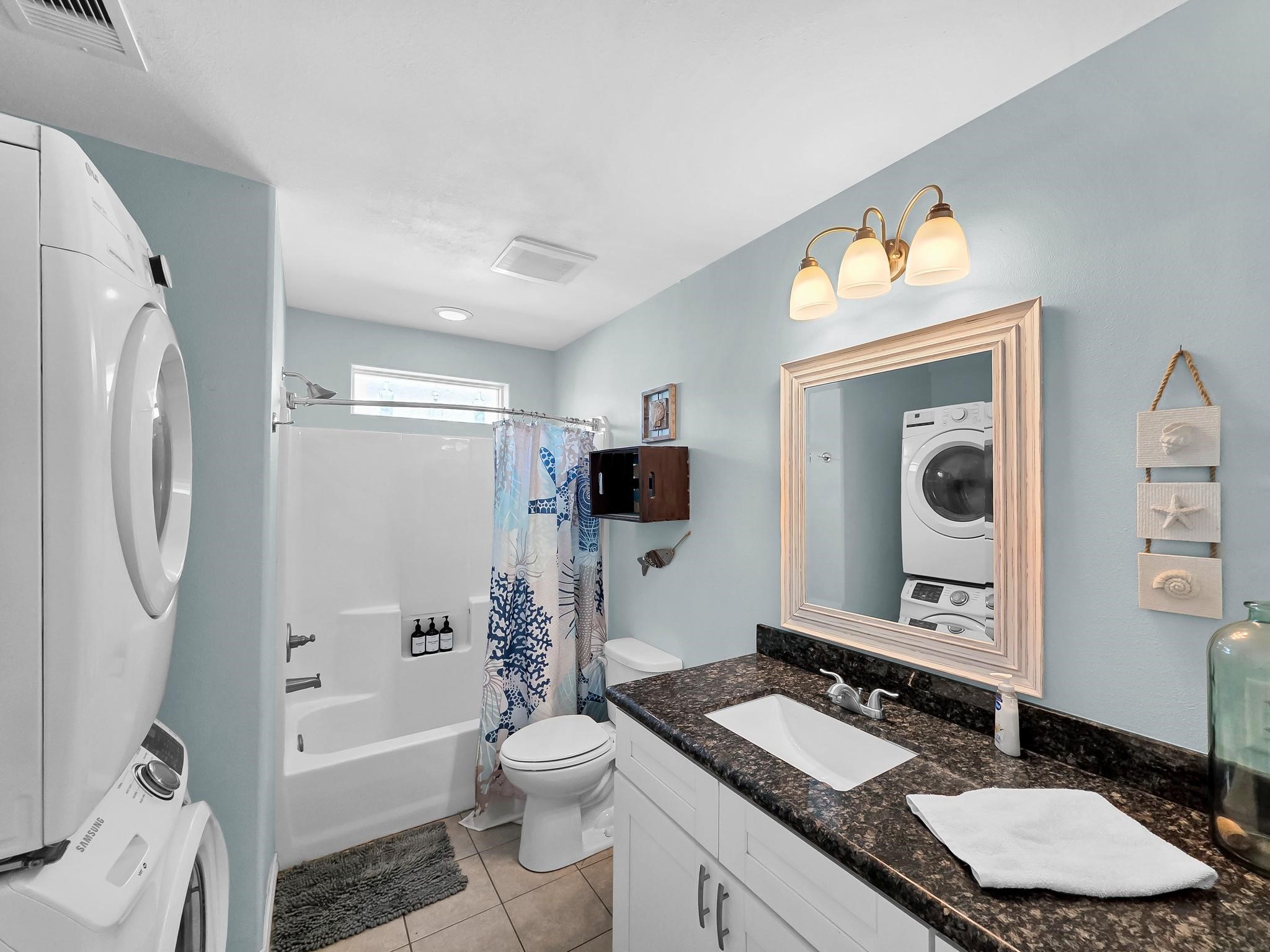 1387 Keith Avenue, Gilchrist, TX 77617
