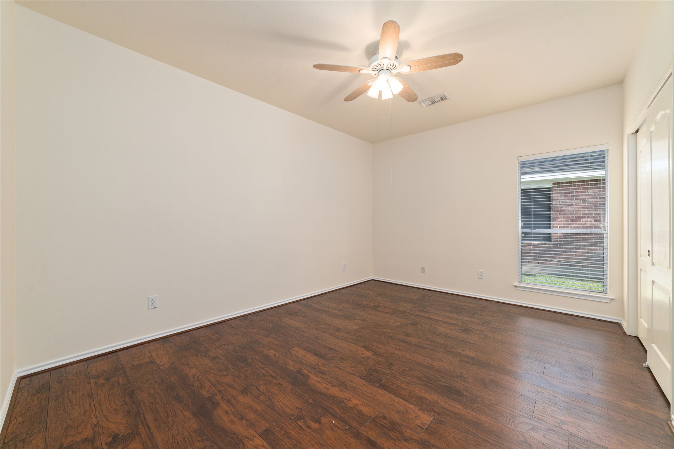 10011 Redoak Pass Lane, Houston, TX 77064