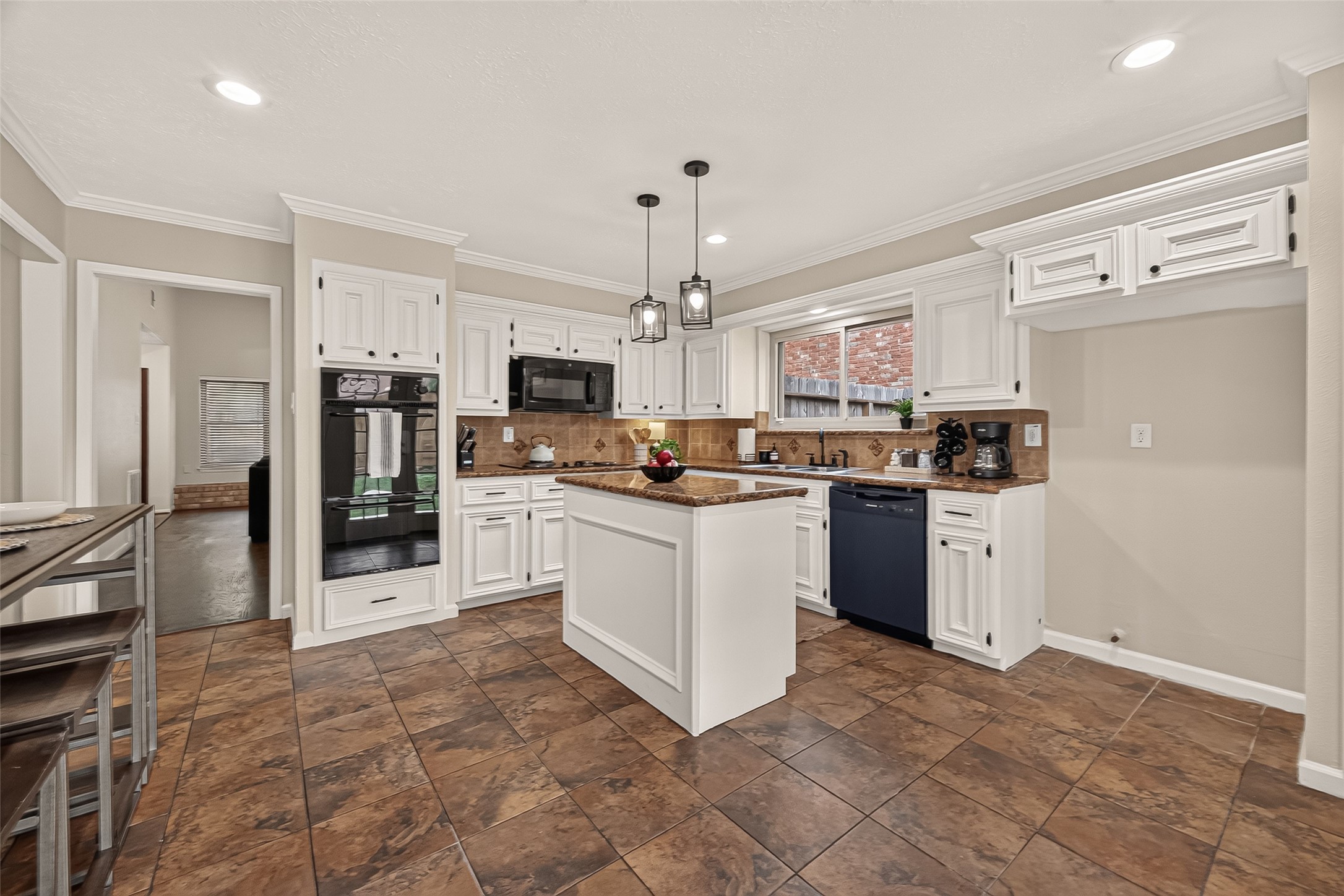 20202 Foxwood Forest Boulevard, Humble, TX 77338