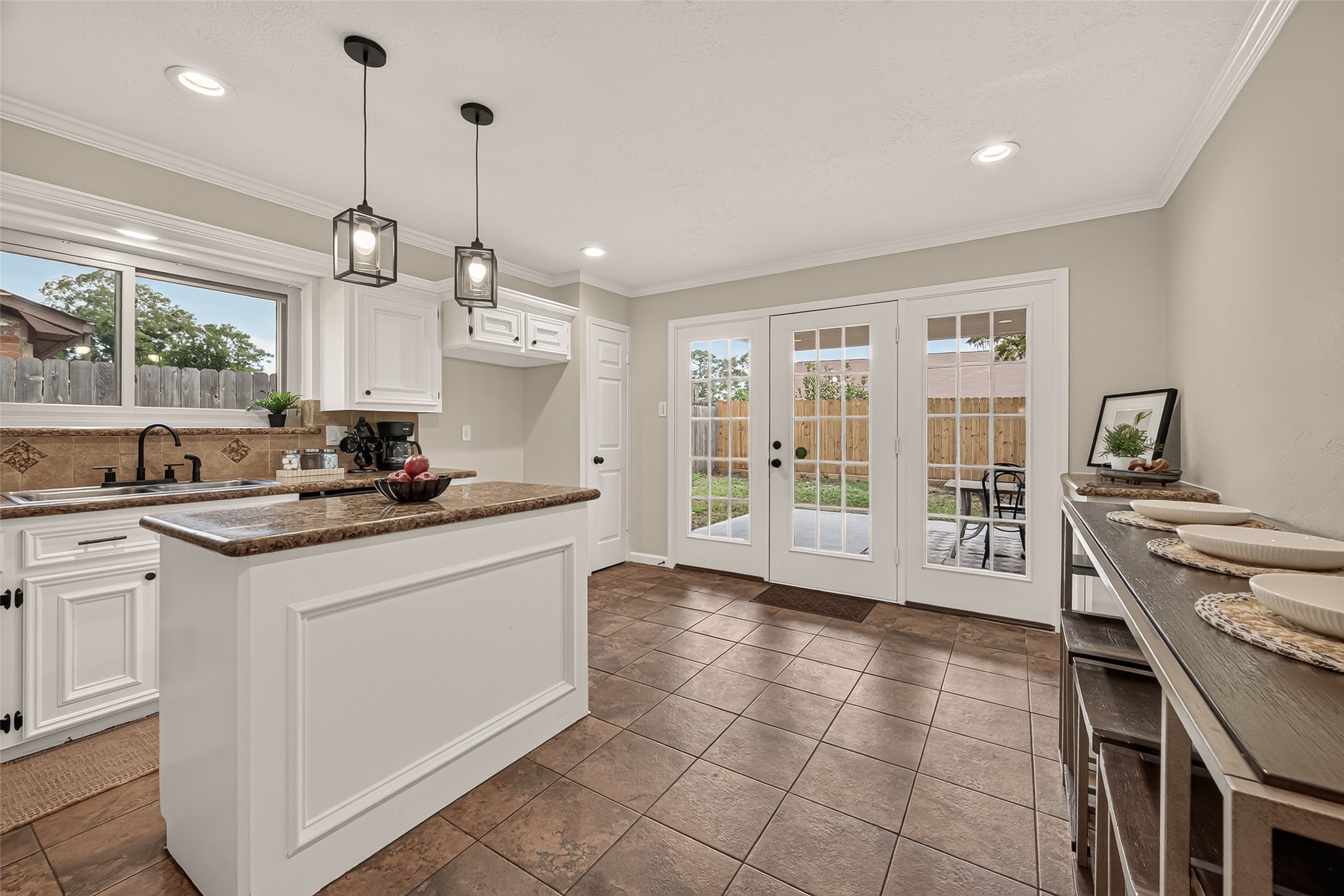 20202 Foxwood Forest Boulevard, Humble, TX 77338