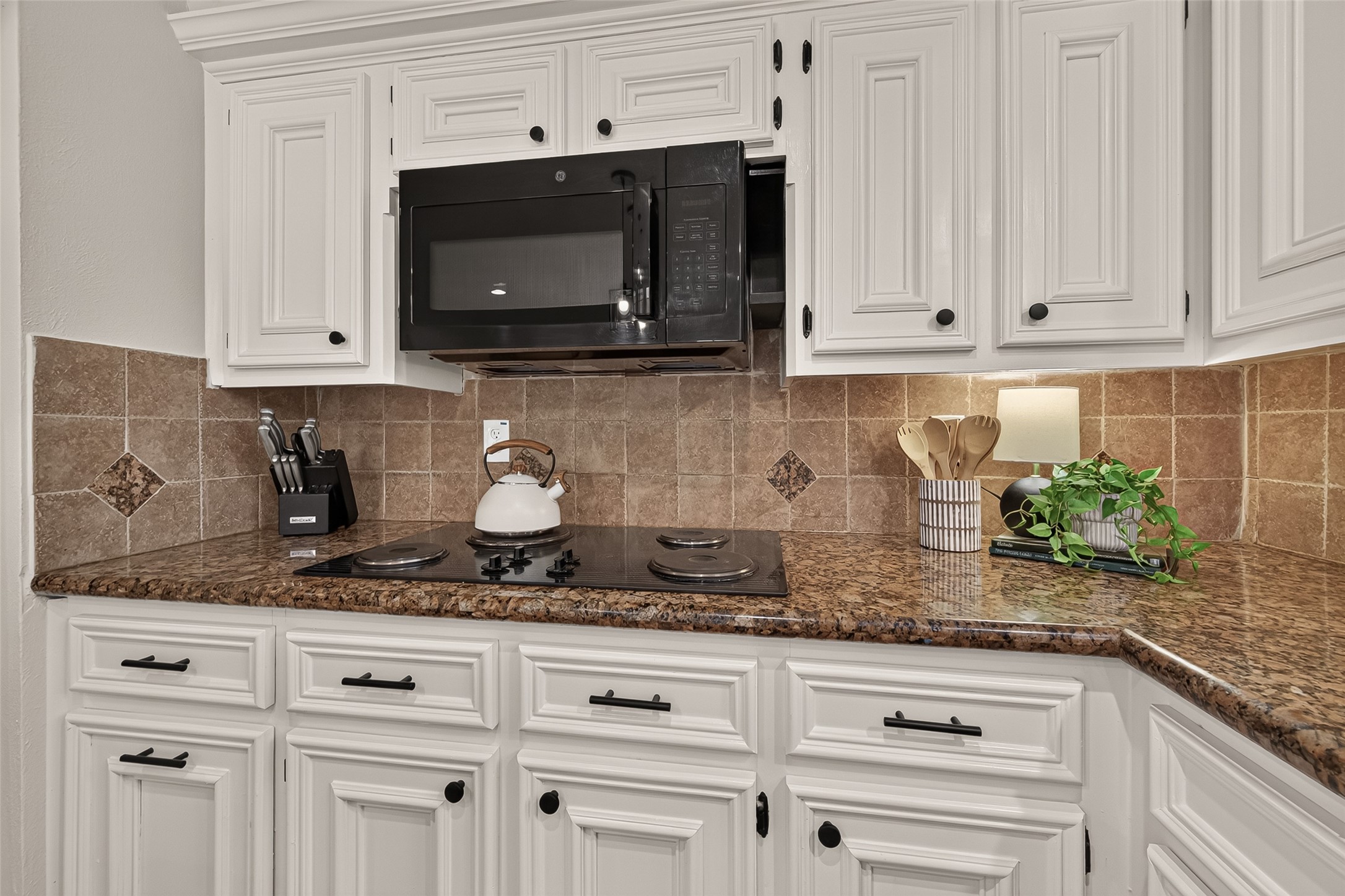 20202 Foxwood Forest Boulevard, Humble, TX 77338