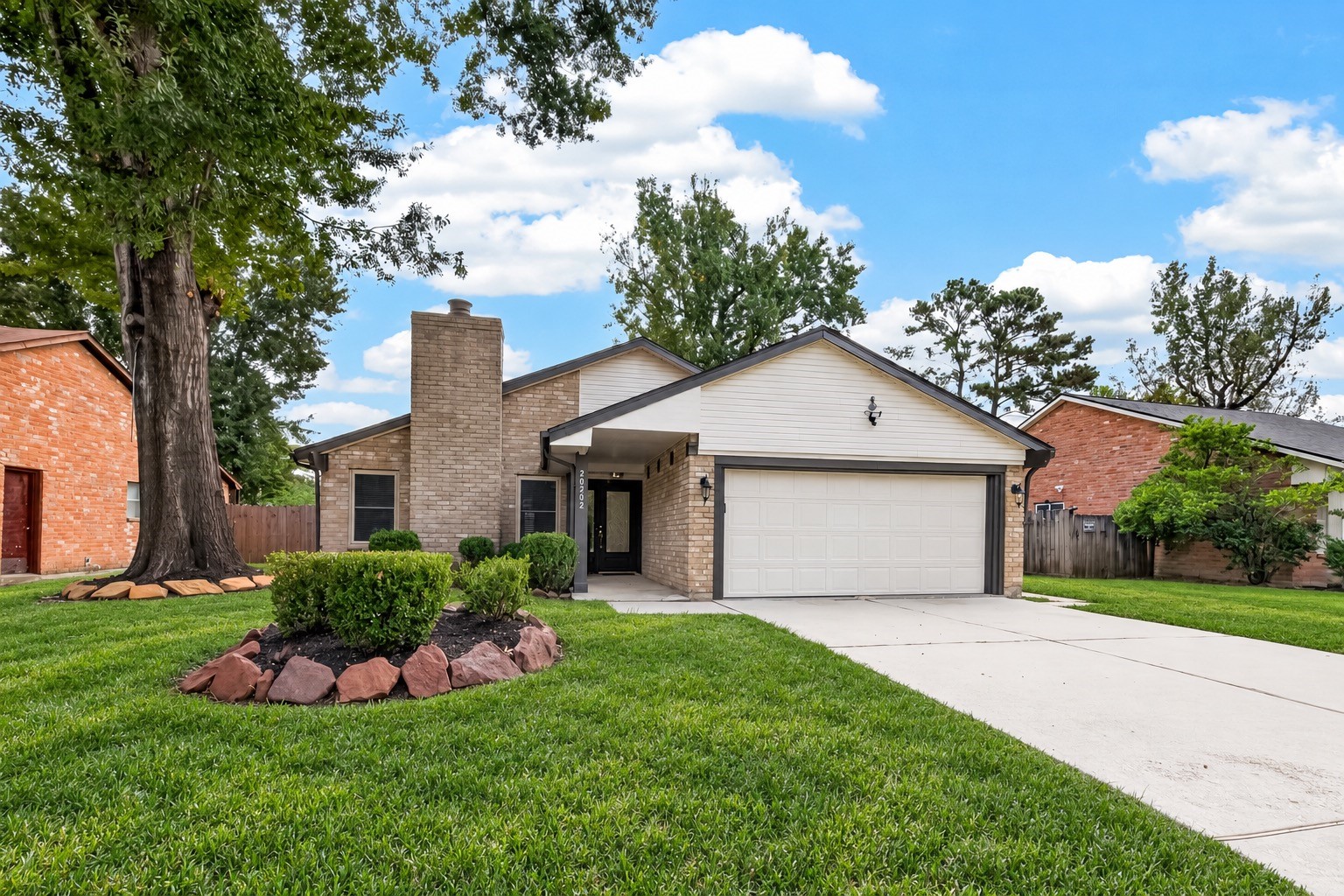 20202 Foxwood Forest Boulevard, Humble, TX 77338