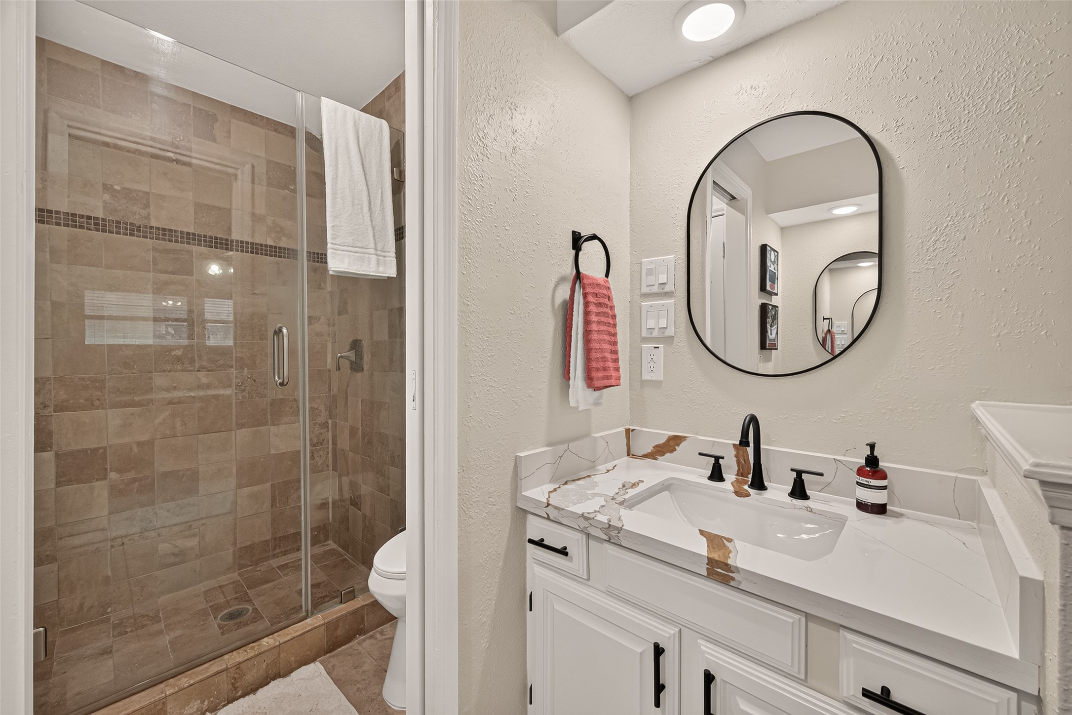 20202 Foxwood Forest Boulevard, Humble, TX 77338