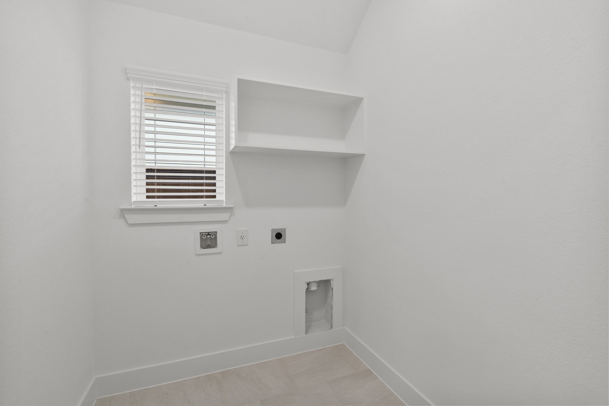 Photos are REPRESENTATIVE of the home /floor plan and are NOT of the actual home.  Selections, features, and room options vary.